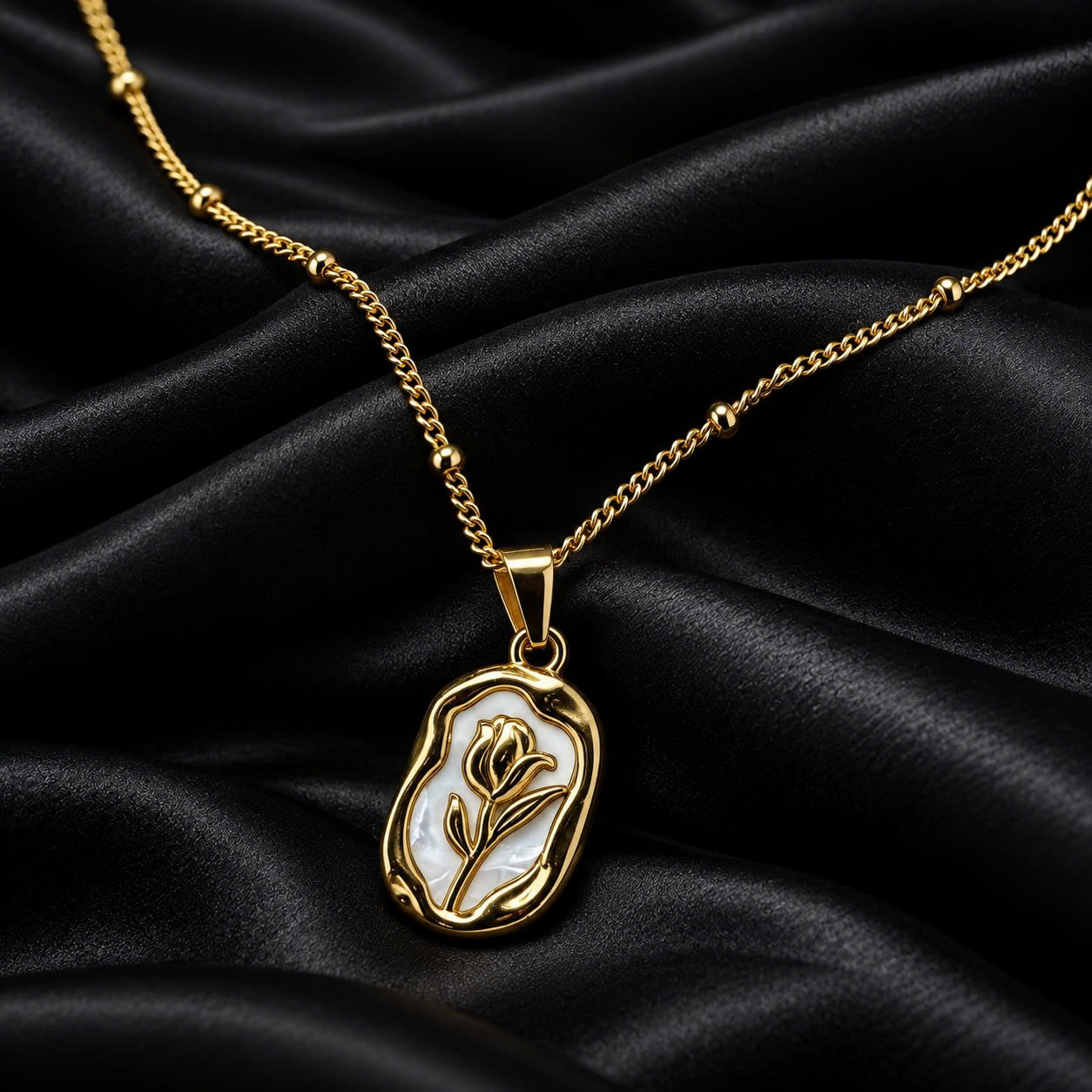 vòng cổ titan vàng charm chữ nhật khắc hoa cổ điển_thumbnail_1