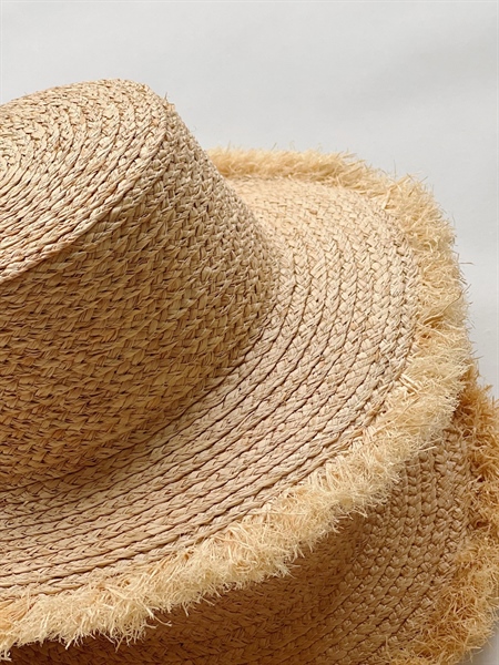 Raffia Boater Straw Hat (Mũi Cói Vành Rộng)