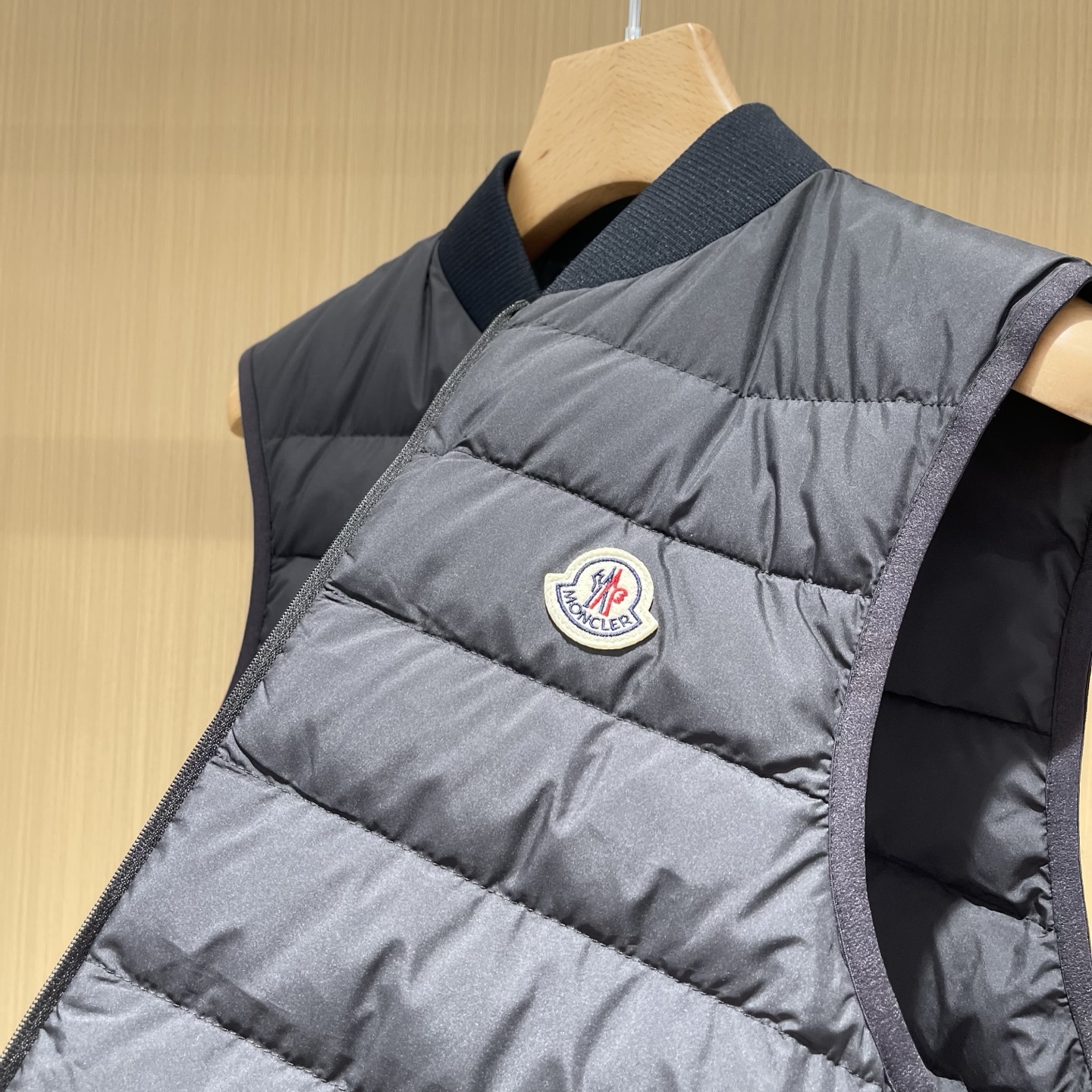 Áo Gile Moncler_thumbnail_5
