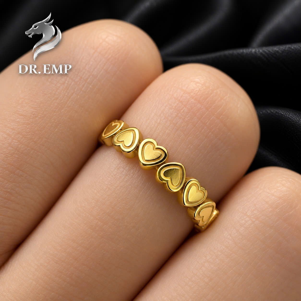 nhẫn kiểu titan vàng trái tim xen kẽ size 6_thumbnail_3