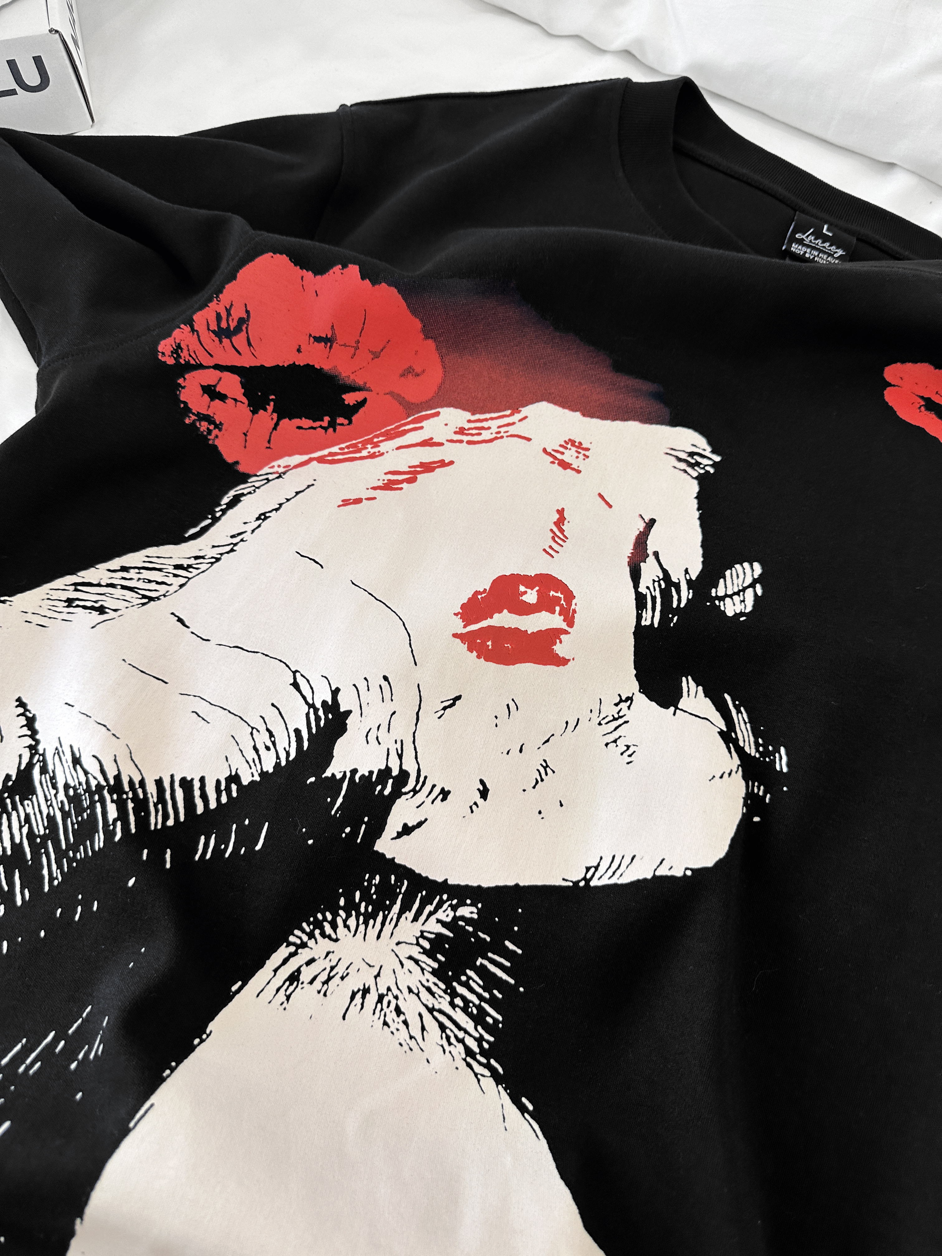 LIPS TEE