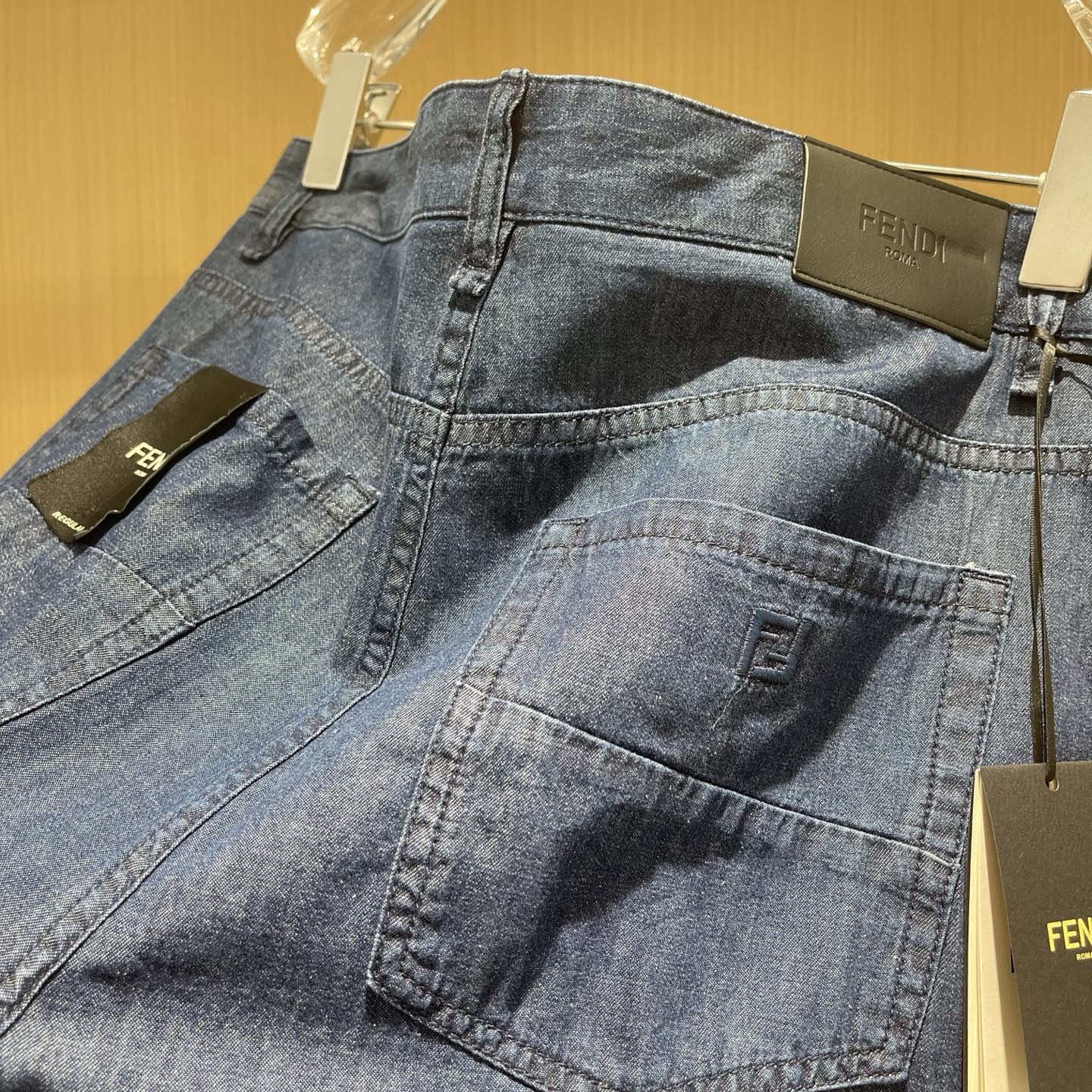Quần Jean Fendi