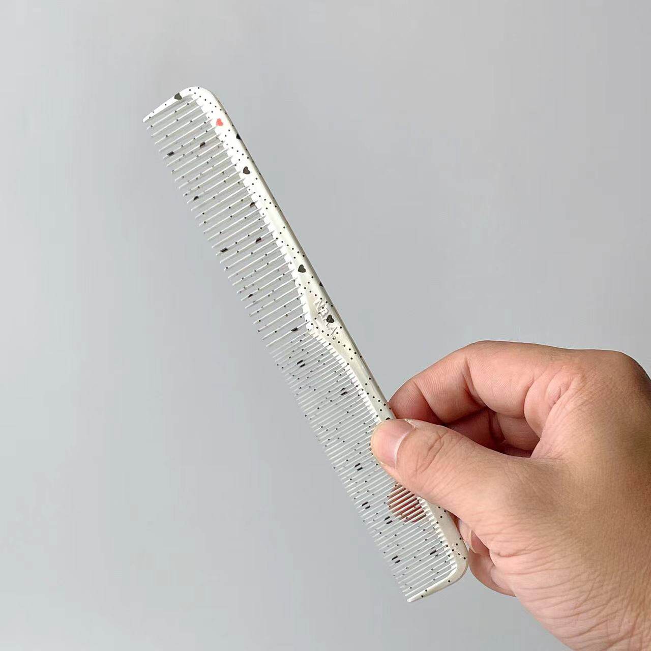 Lược cắt tóc ngắn N.B.A.A họa tiết CMA 180mm (tặng bình xịt)_thumbnail_16