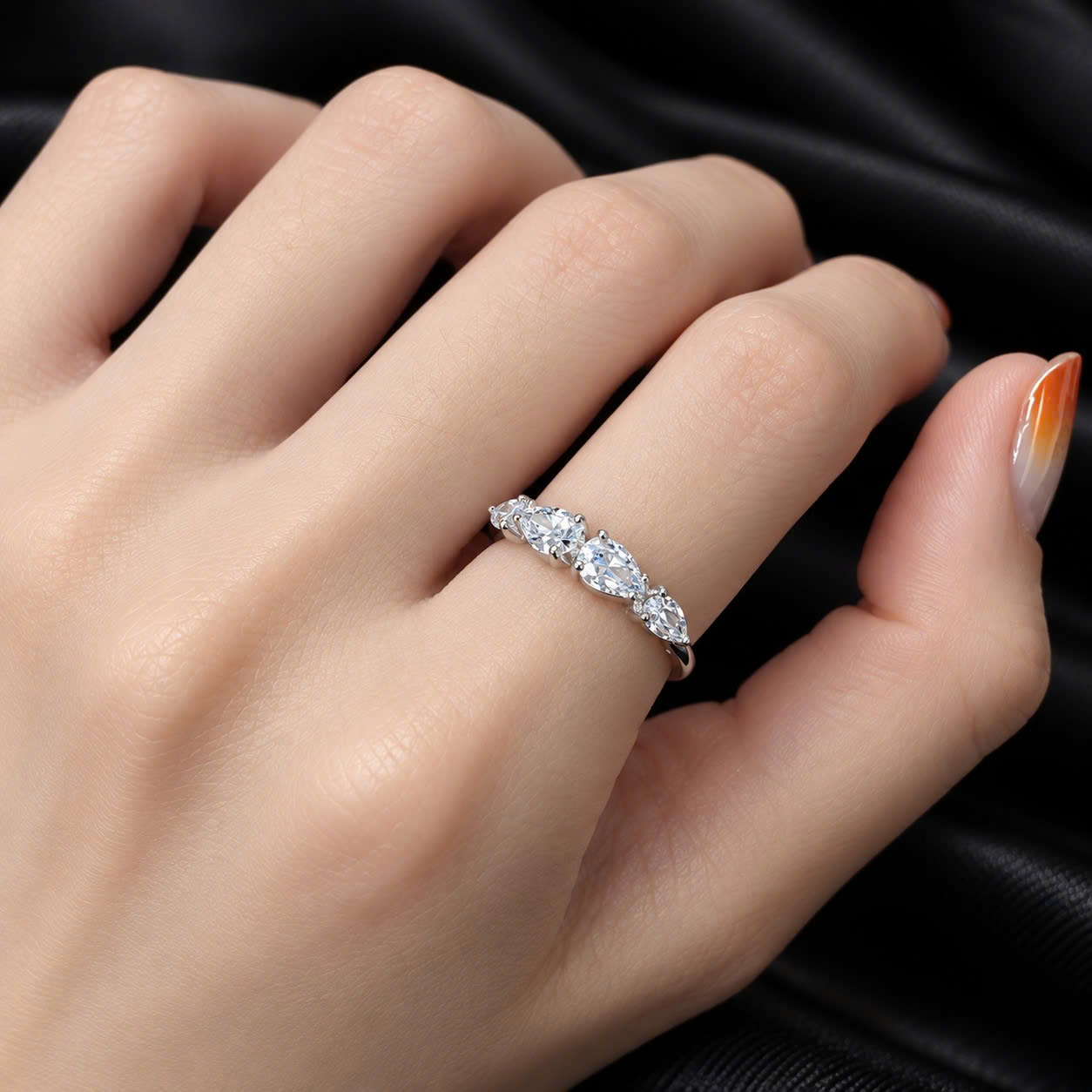 Nhẫn bạc 4 kim cương size 6_thumbnail_3