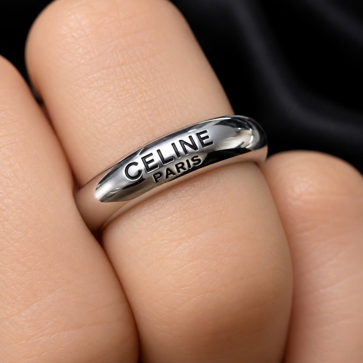nhẫn kiểu titan khắc chữ Celine Paris màu bạc có khắc phía trong_thumbnail_3