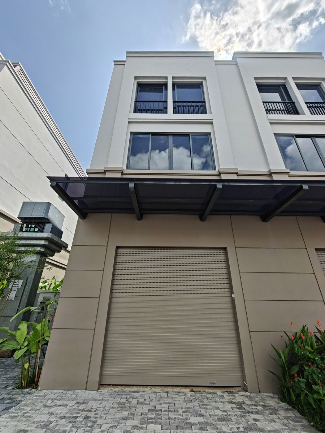 Dãy shophouse 100 m² thực tế