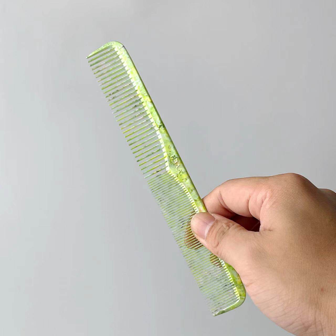Lược cắt tóc ngắn N.B.A.A họa tiết CMA 180mm (tặng bình xịt)_thumbnail_13