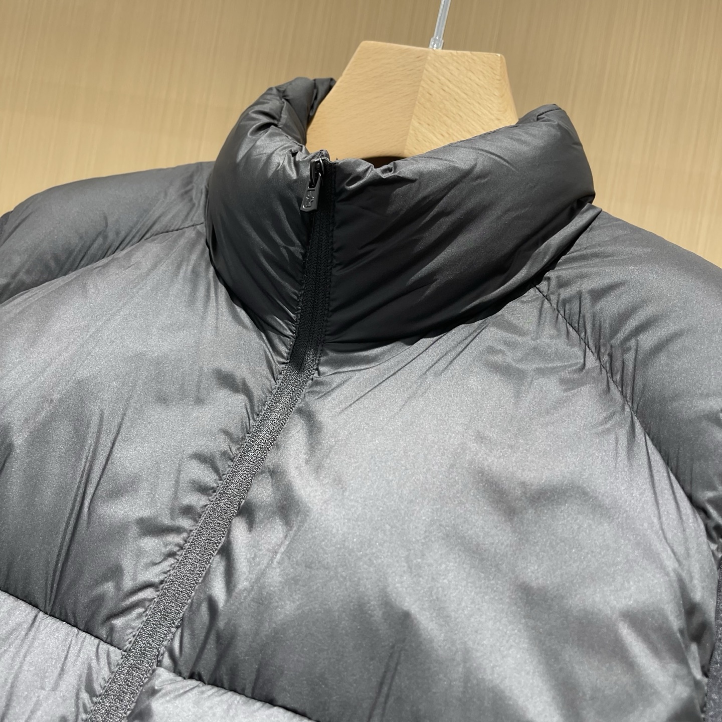 Áo Khoác Gile Moncler
