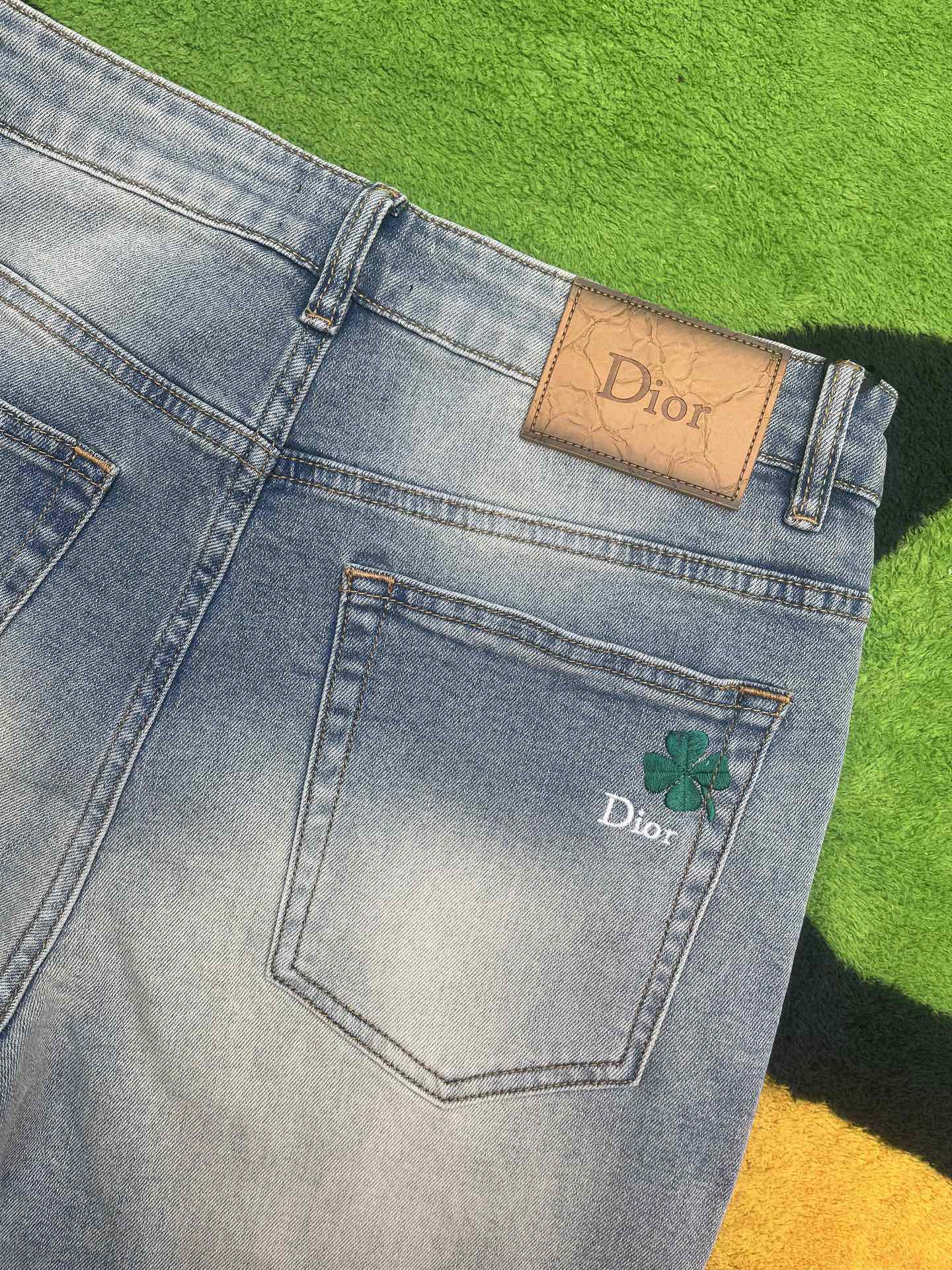 Quần Jean Dior