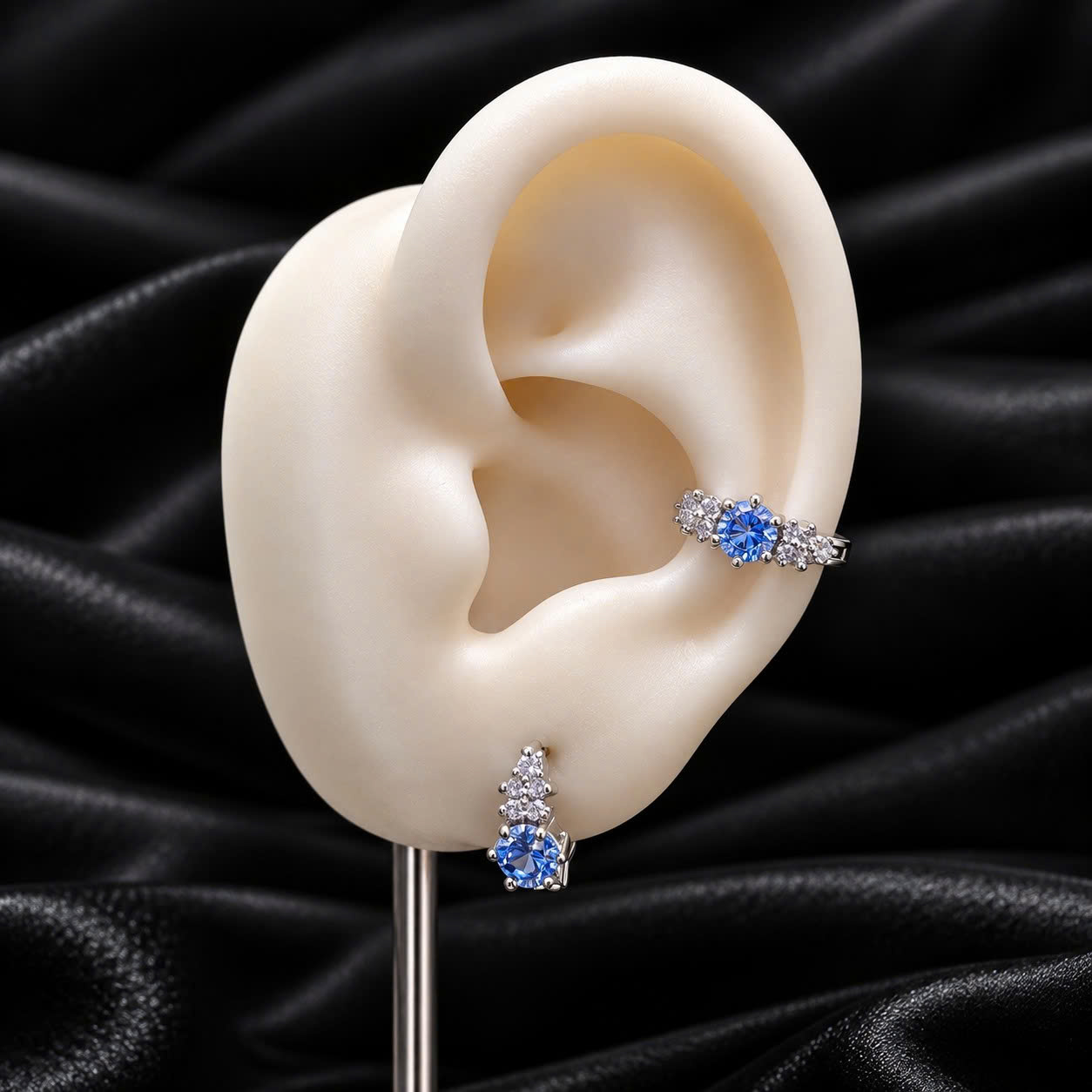 Khuyên vòng kiểu D đá tròn xanh li ti trắng 10mm_thumbnail_3
