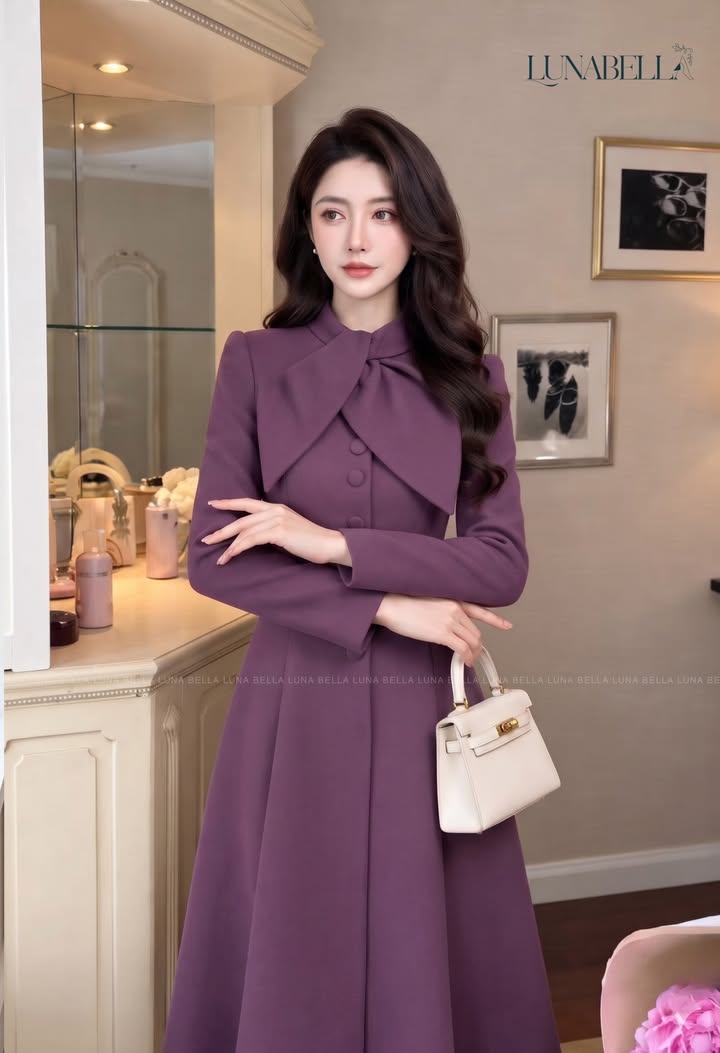 Váy dài tay cổ nơ cúc bọc VYRELLE màu TÍM