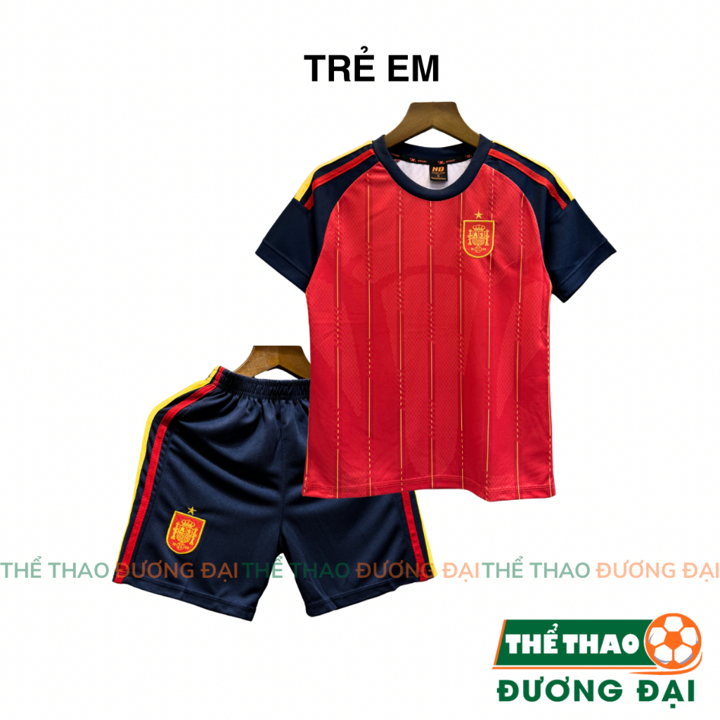 Quần Áo Bóng Đá Trẻ Em ĐT Tây Ban Nha Đỏ WC26 Thun Mè Thoáng Khí Thể Thao Đương Đại