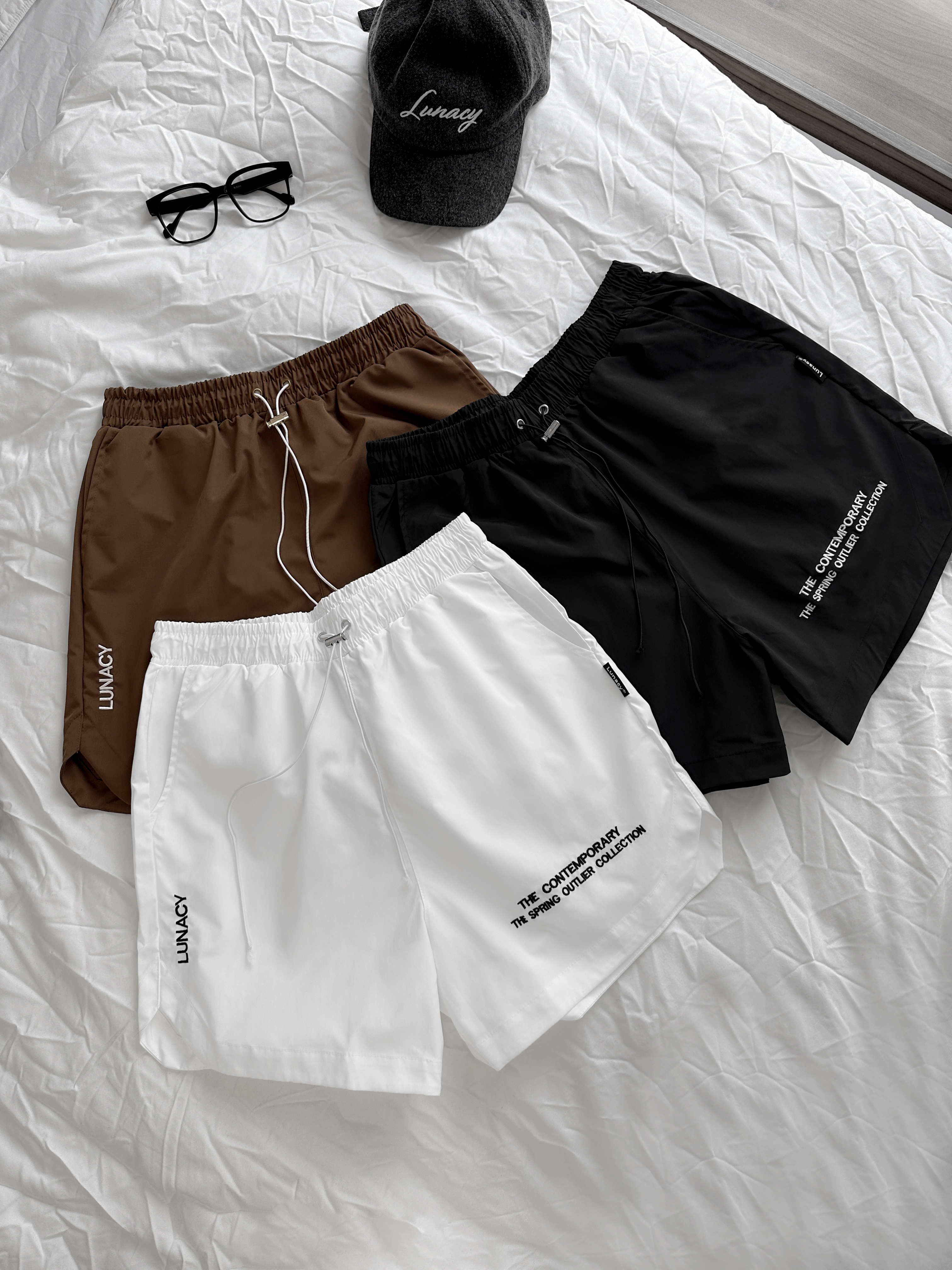 DAZZI SHORT