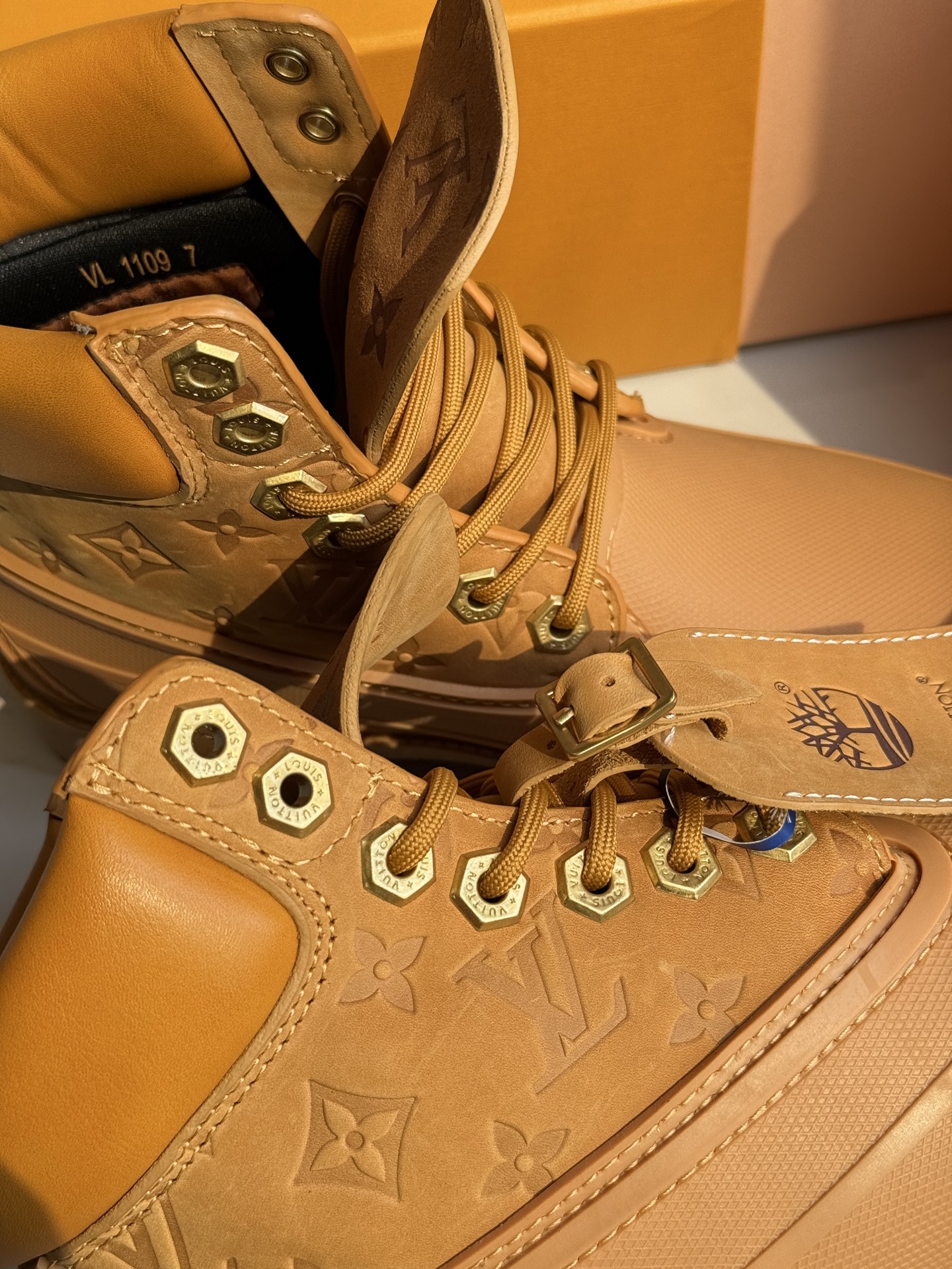 Giầy Boot LV × Timberland_thumbnail_3