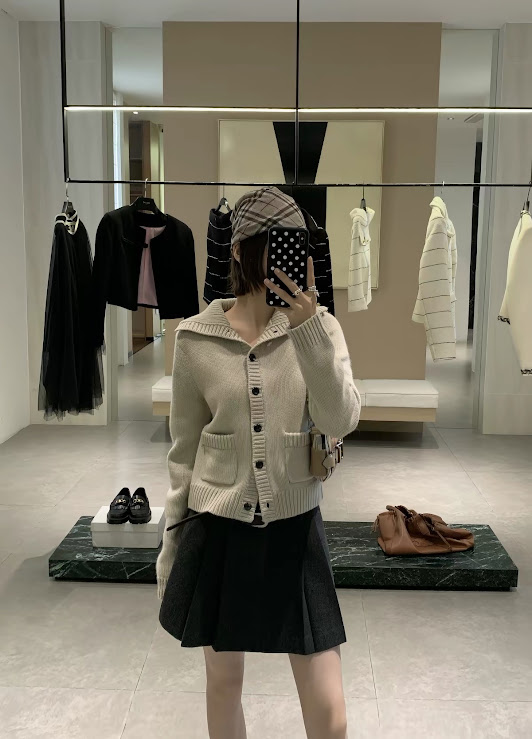 Lucas - Chân váy dạ xếp ly 2 bên túi chéo dáng ngắn, có quần bảo hộ + đai da_thumbnail_3