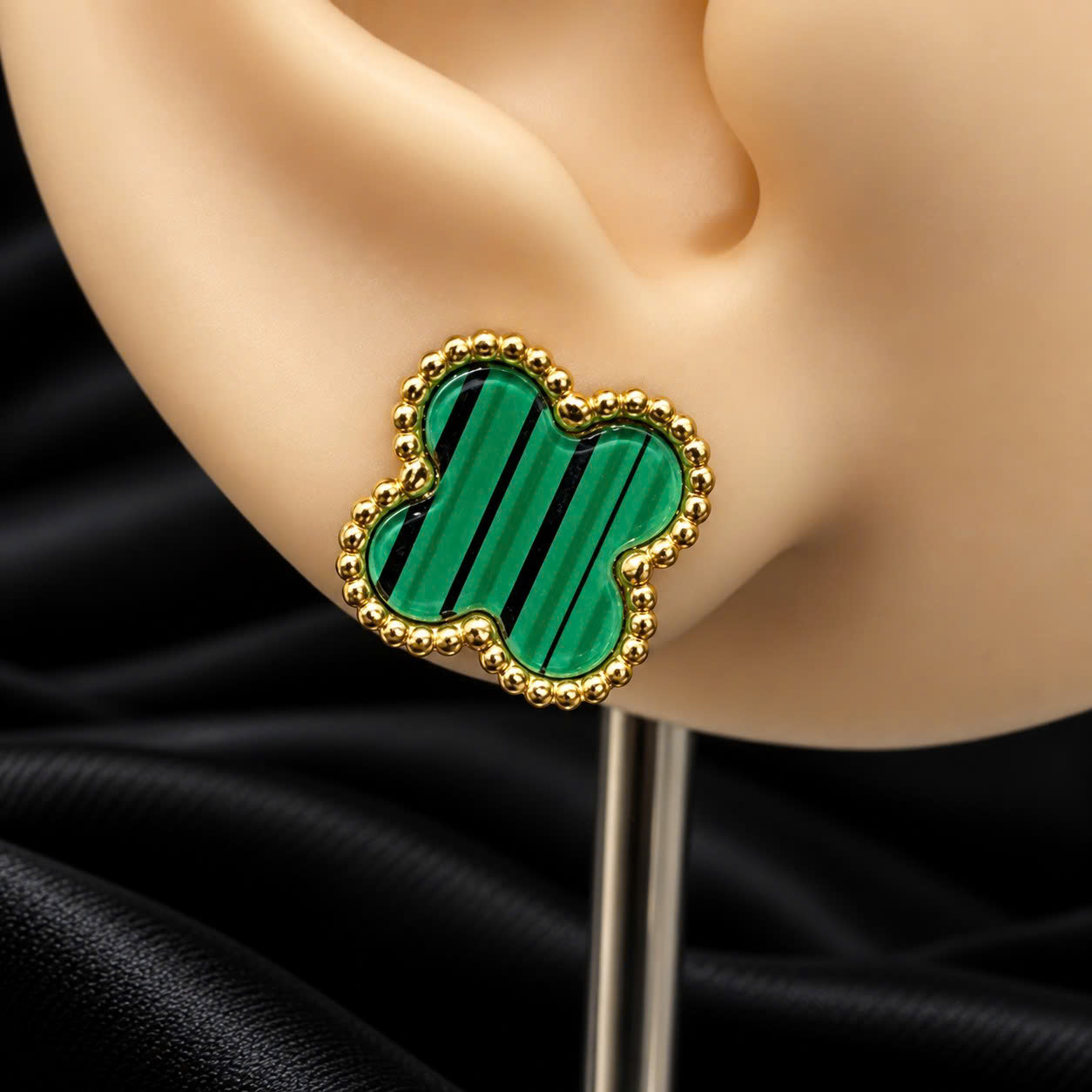 khuyên kiểu cặp vancleef xanh lá xọc nhỏ viền bi vàng_thumbnail_3