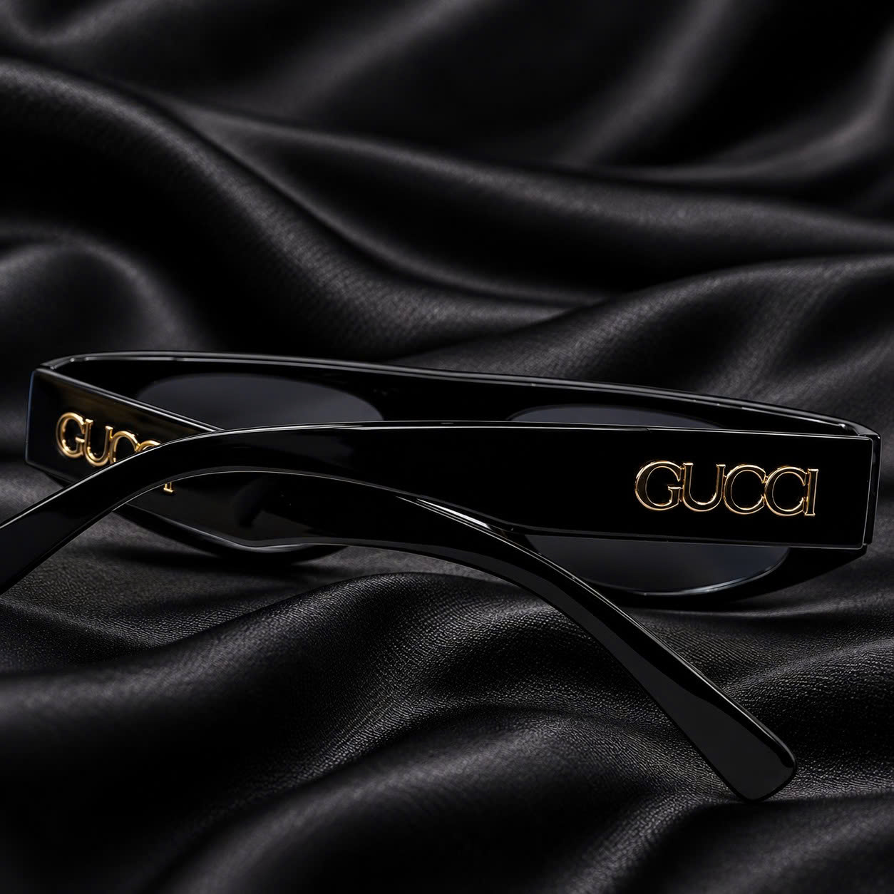 Kính mắt Gucci đen_thumbnail_2