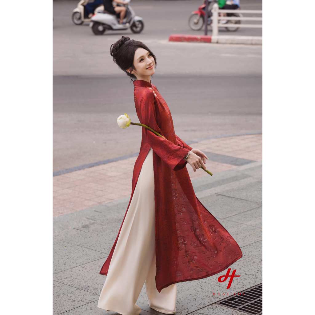 Áo dài cách tân Đan Mộc Hoa Sang trọng, phom dáng vừa vặn, tôn dáng phái đẹp | Hoài Thị - BST Sắc_thumbnail_3