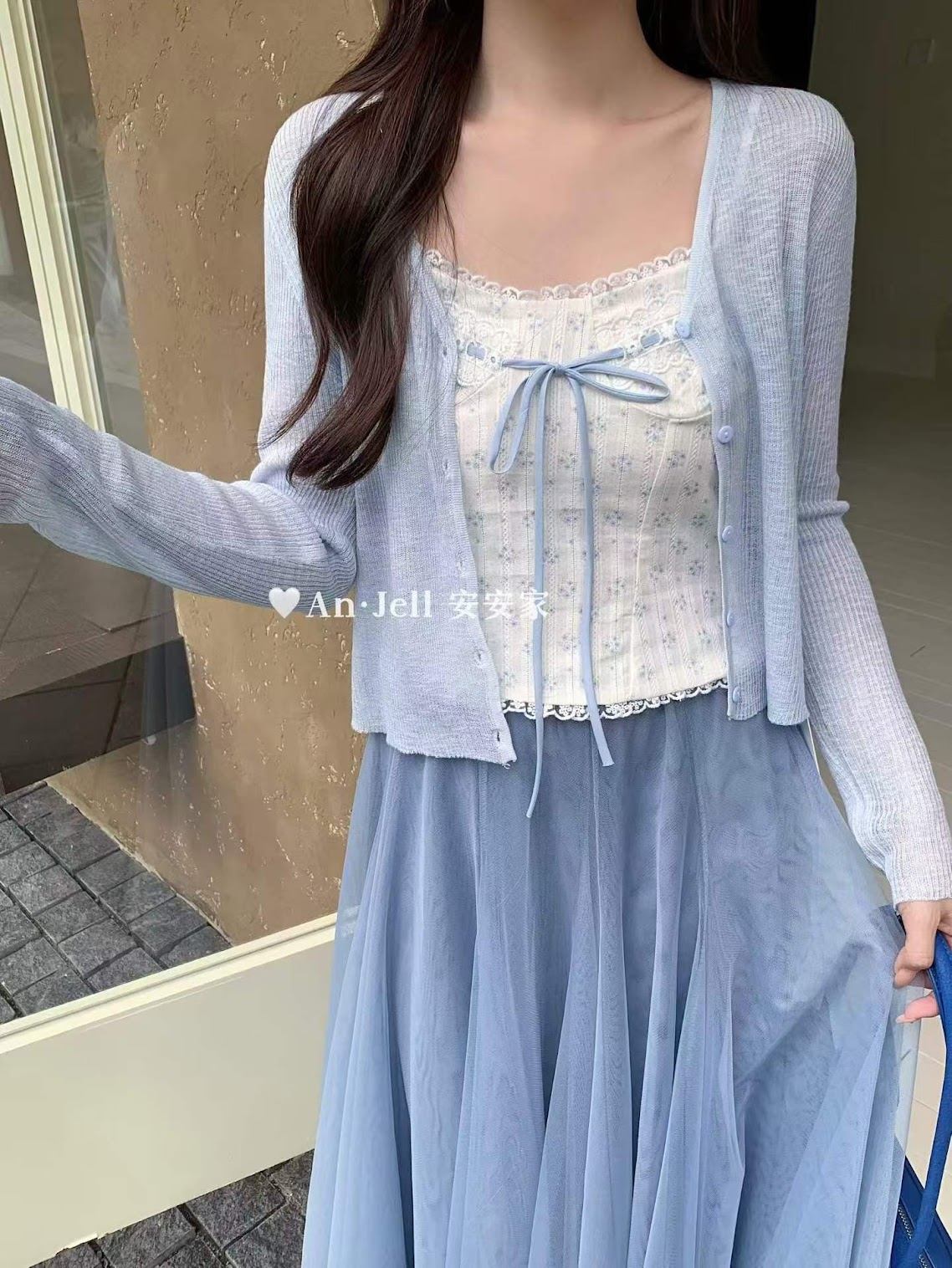 Lucas - Set áo thô hoa nhí cúp ngực viền ren buộc dây nơ + áo cardigan cài cúc_thumbnail_5
