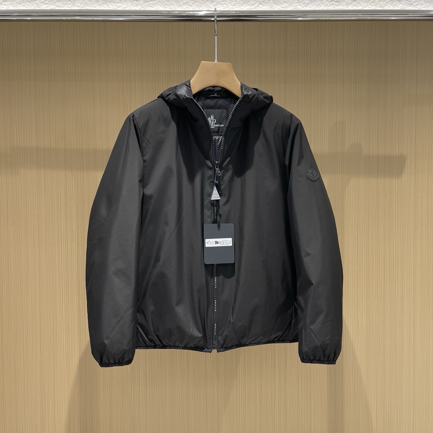 Áo Khoác Moncler