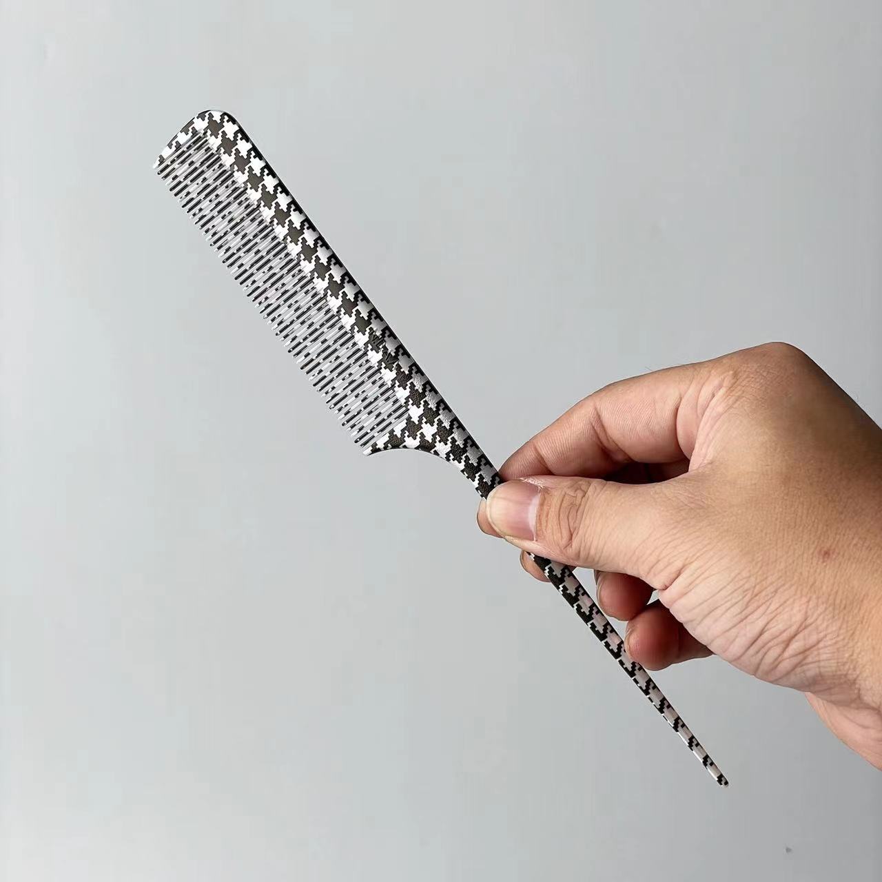 Lược đuôi chuột N.B.A.A họa tiết NB-WA (tặng bình xịt)_thumbnail_6