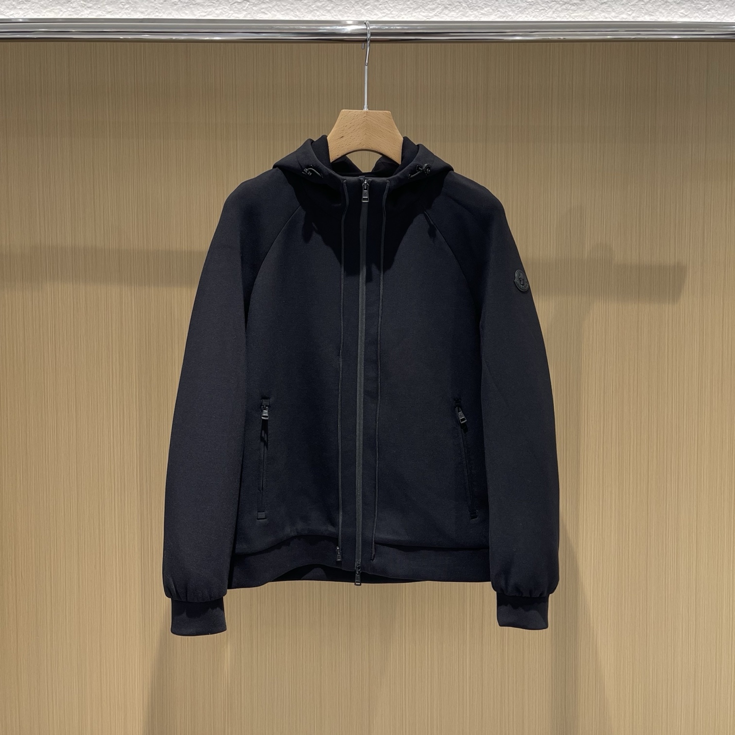 Áo Khoác Moncler
