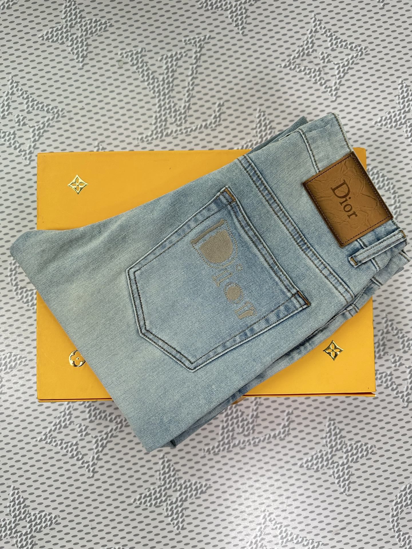 Quần Jean Dior_thumbnail_0