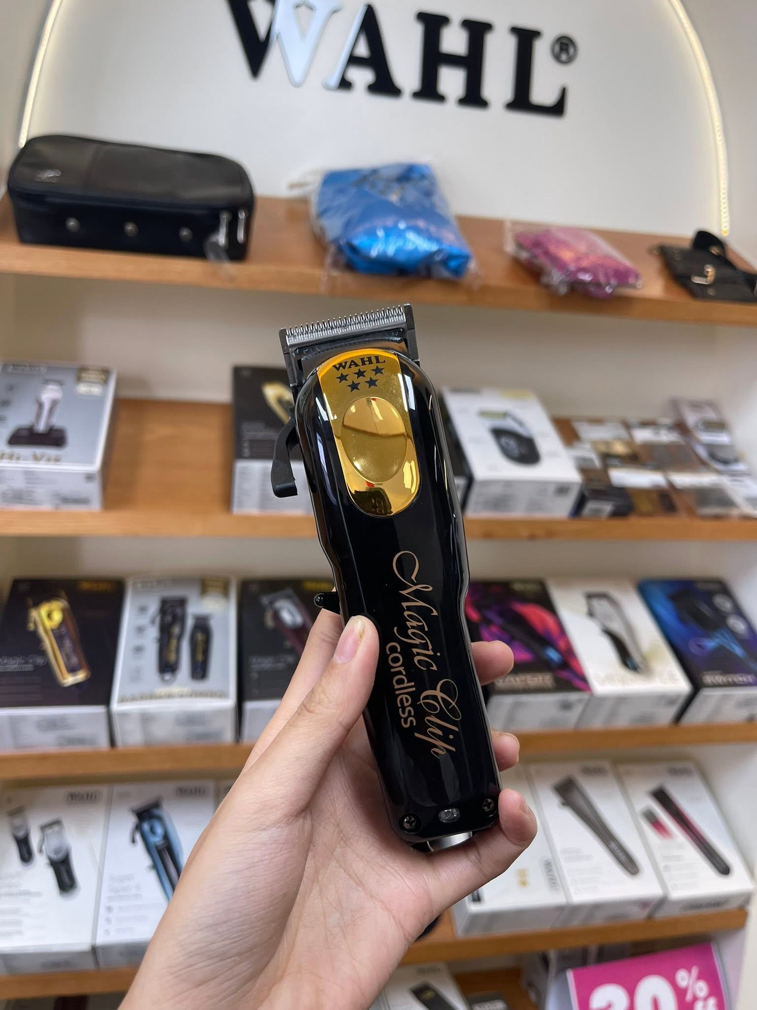 Tông đơ pin Wahl Magic Clip Plus Cordless – đen vàng, chính hãng_thumbnail_7