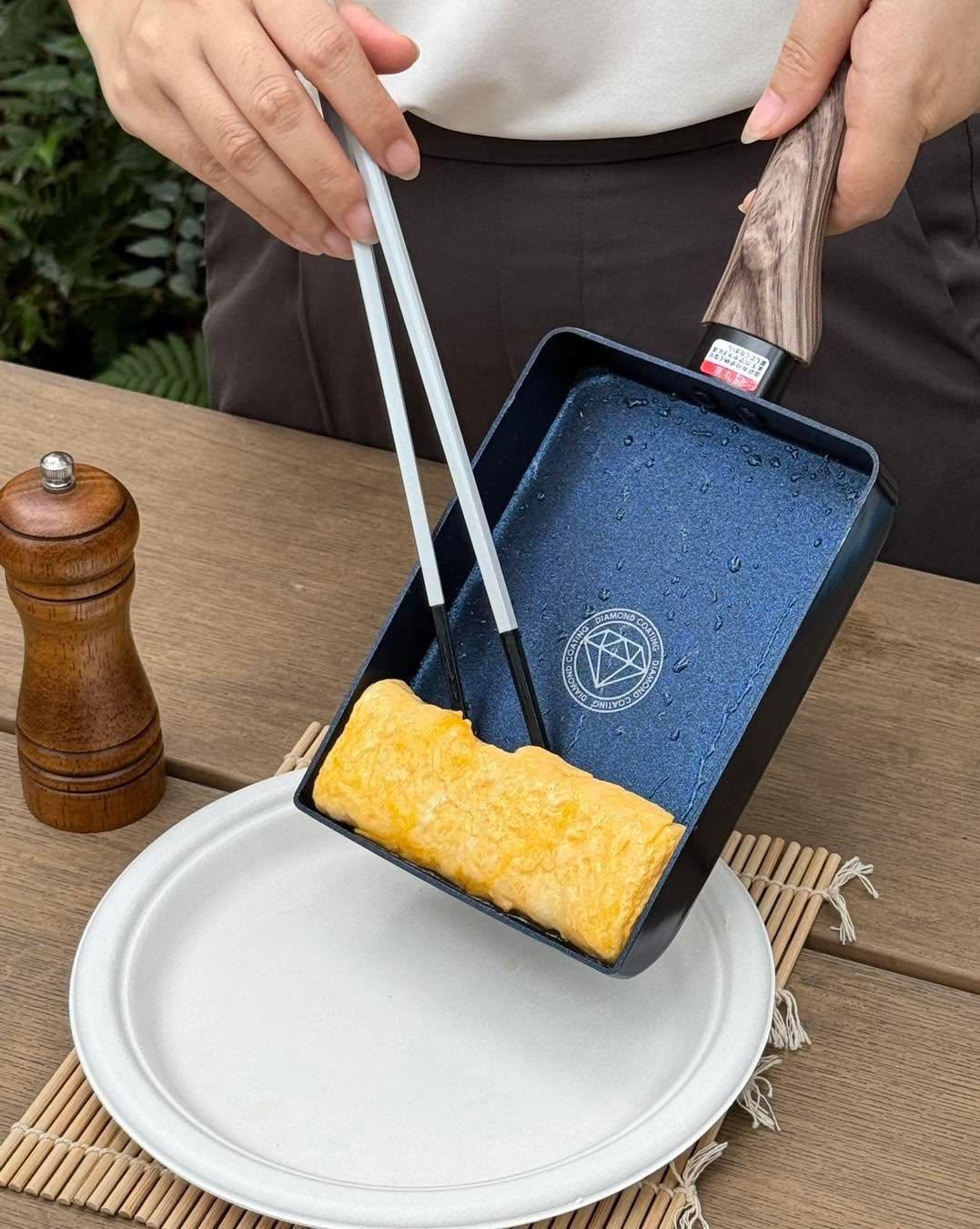 CHẢO VUÔNG 18CM PHỦ CHỐNG DÍNH KIM CƯƠNG KAKUSEE_thumbnail_1