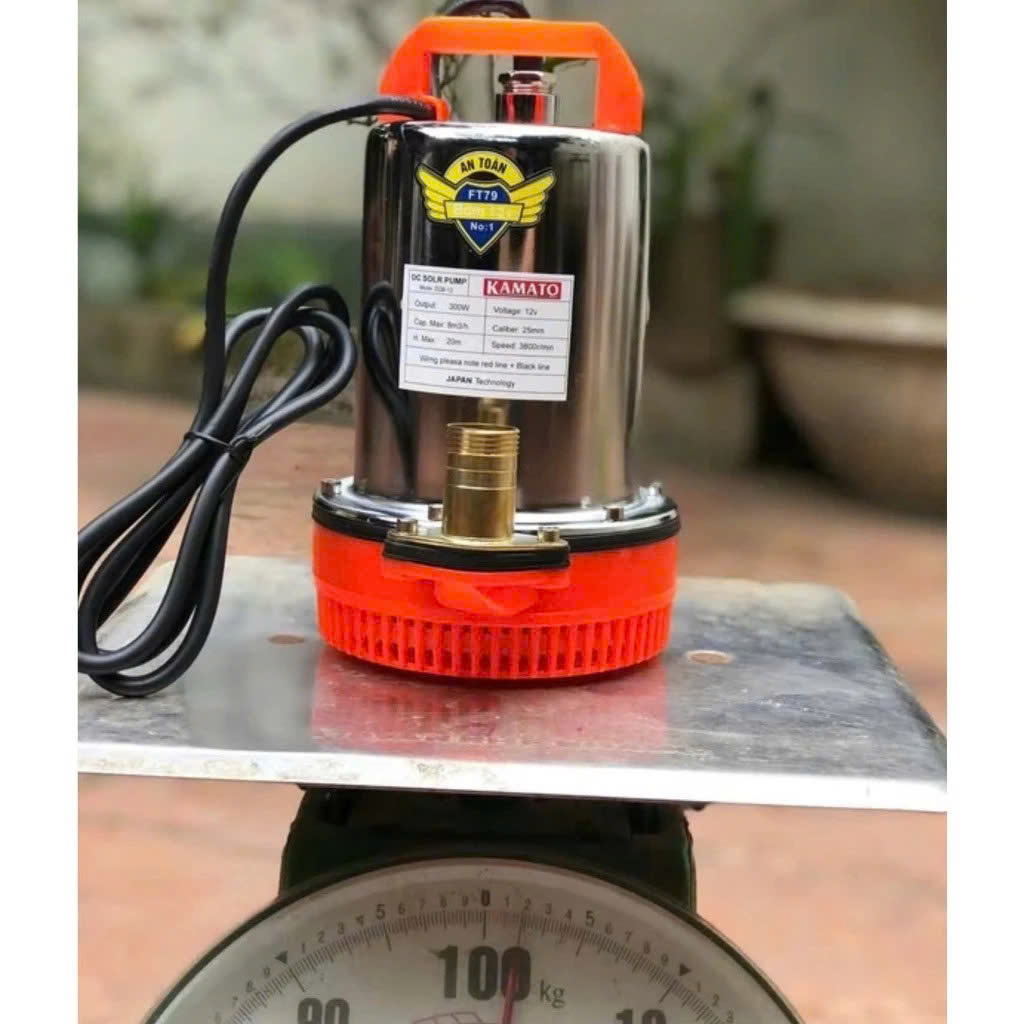 Máy Bơm Chìm Kamato 12V 300W – Bơm Tõm Chạy Bình Ắc Quy, Hút Nước Lưu Động Tiện Lợi