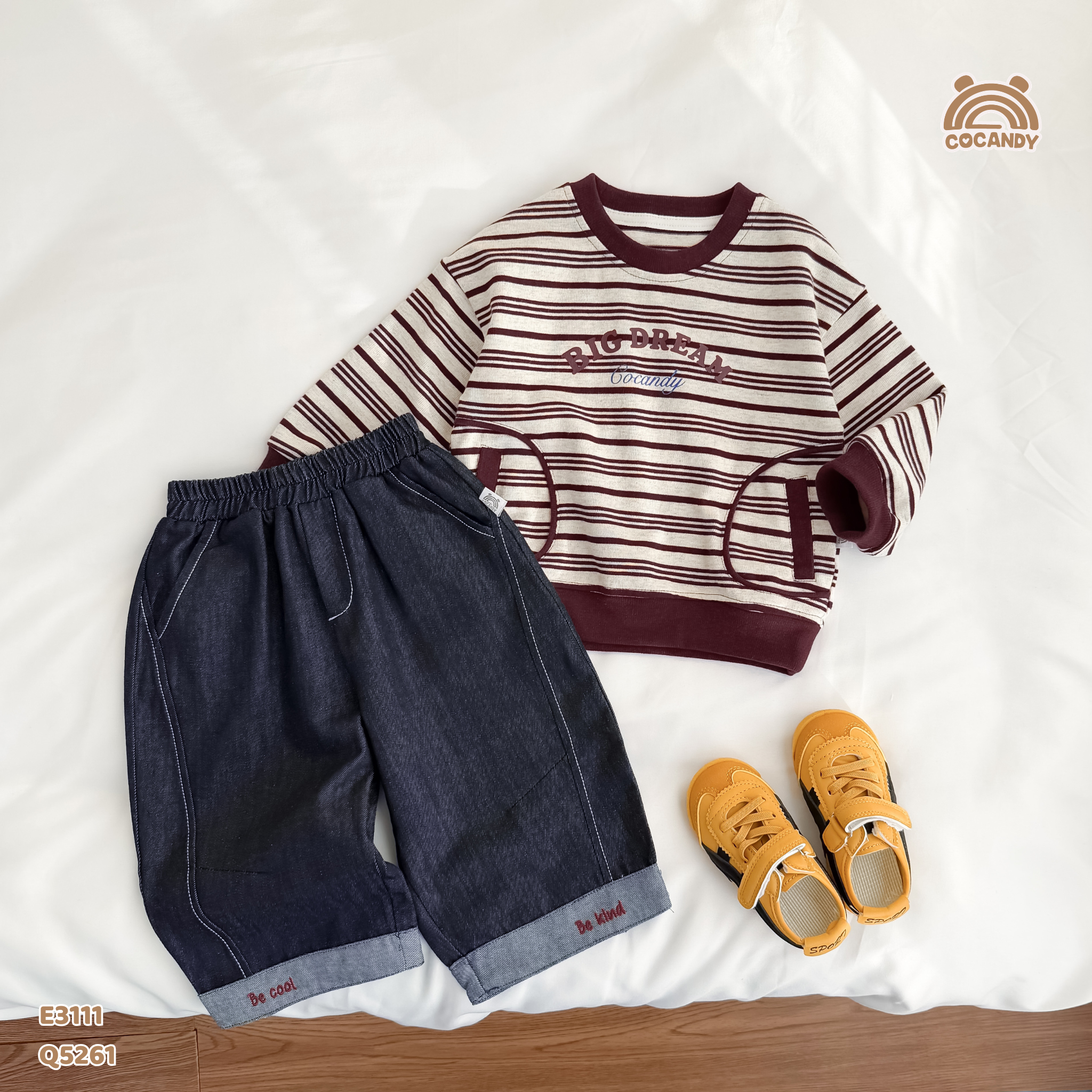 Quần dài XANH jeans gập gấu thêu chữ