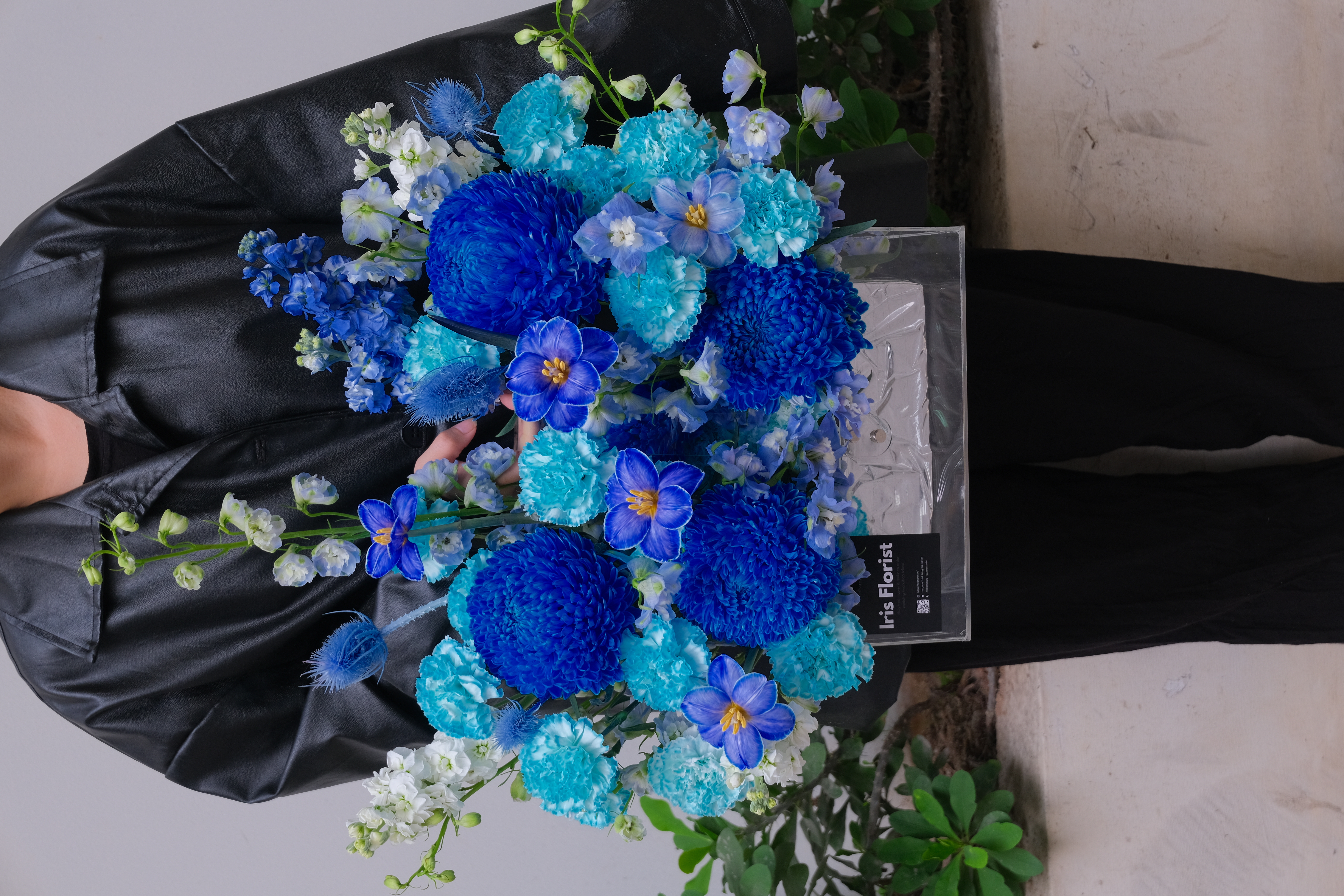 Giỏ hoa Mica - Cosmic Tulips & Carnation, Peony Chrysanthemum