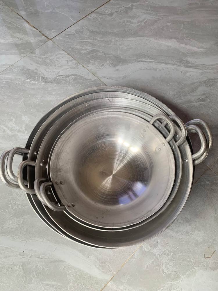 Bộ chảo nhiều cỡ lồng vào nhau