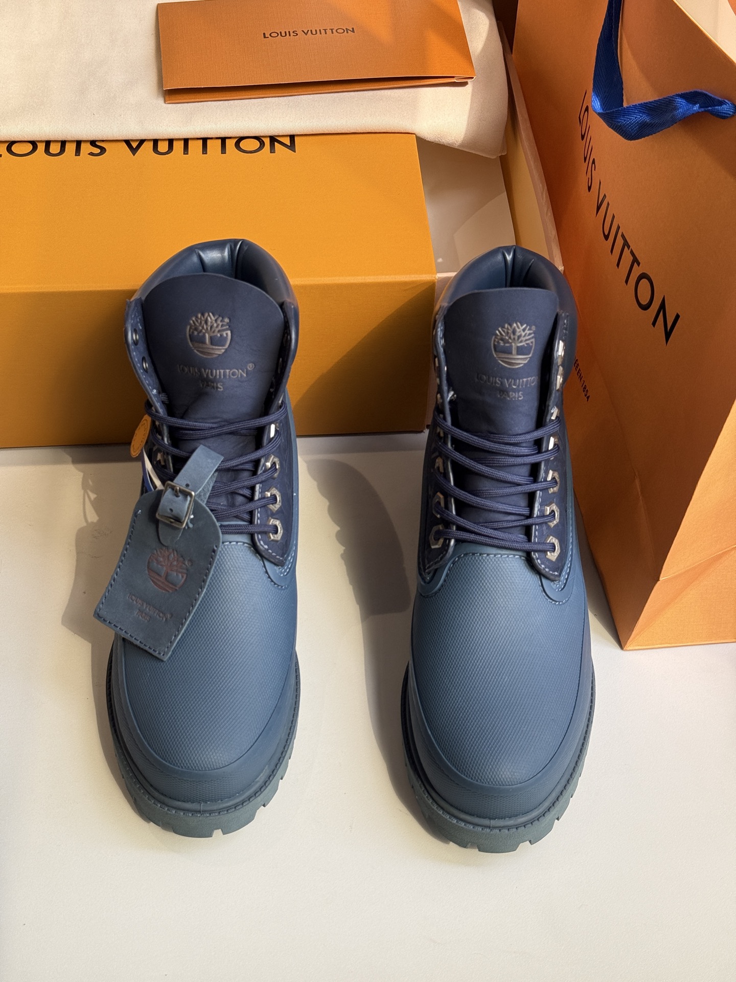 Giầy Boot LV × Timberland