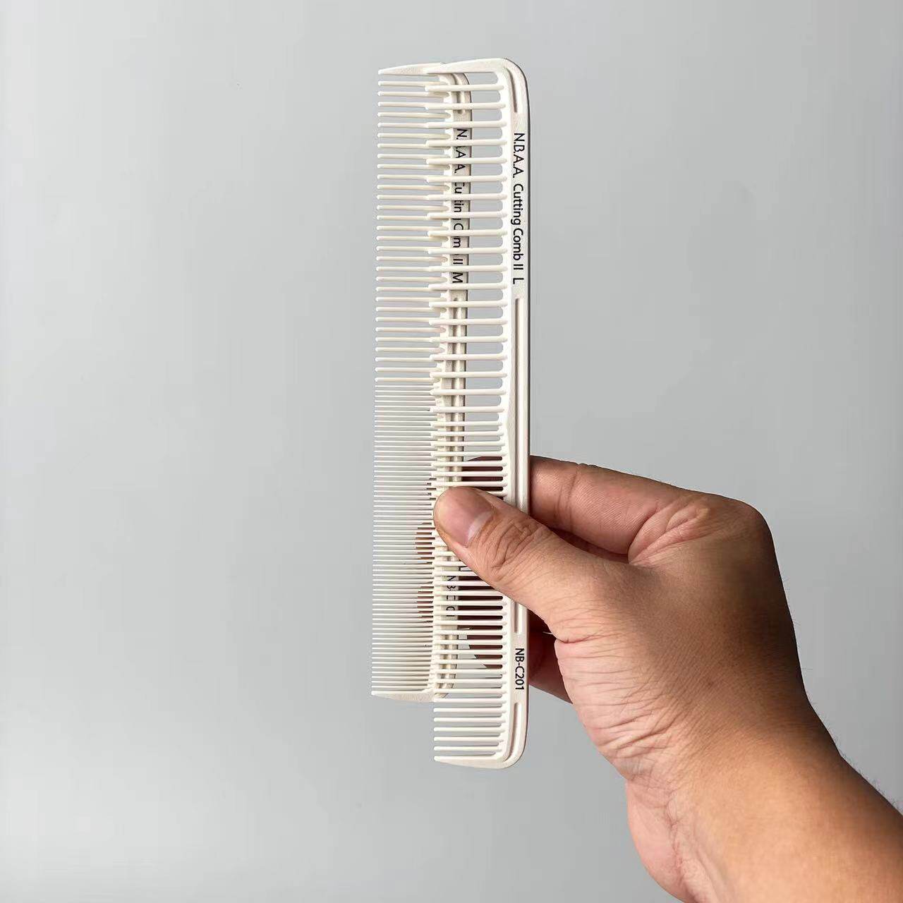 Lược cắt tóc N.B.A.A NB-C101 / C201 (tặng bình xịt)_thumbnail_3