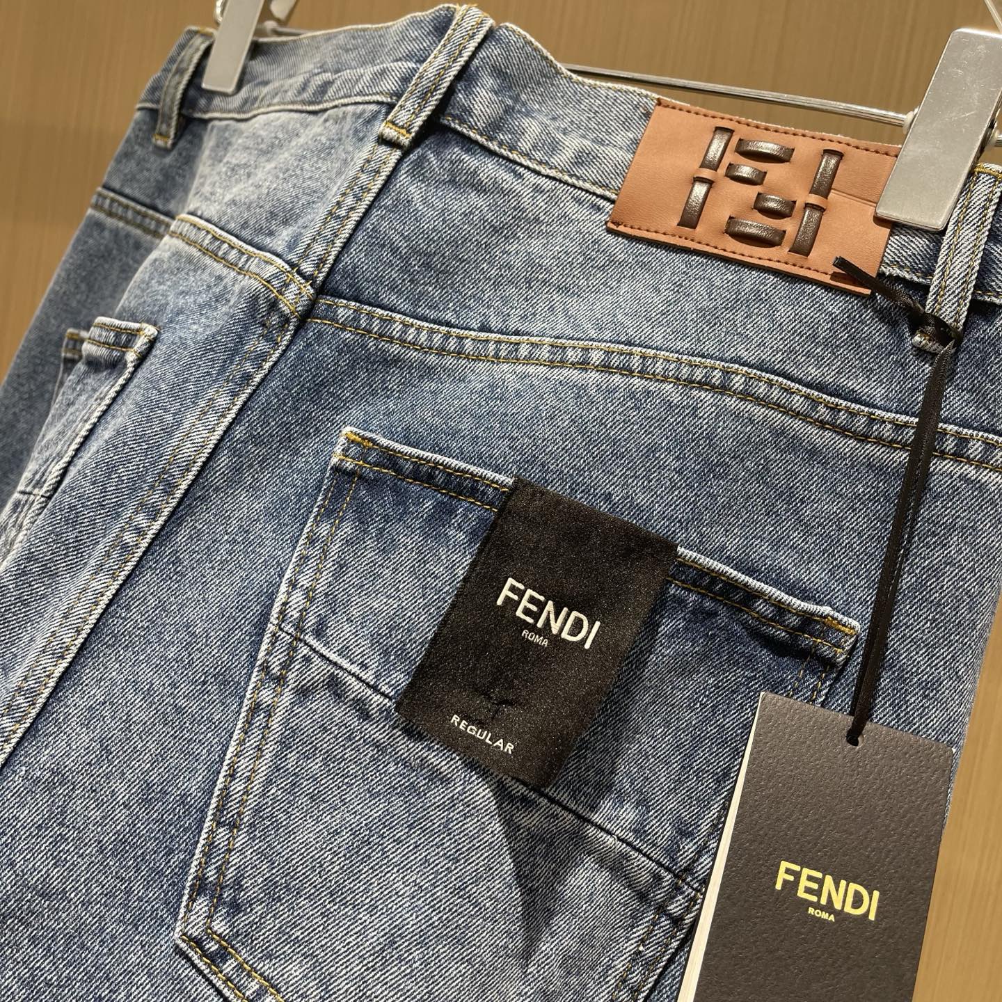 Quần Jean Fendi_thumbnail_2