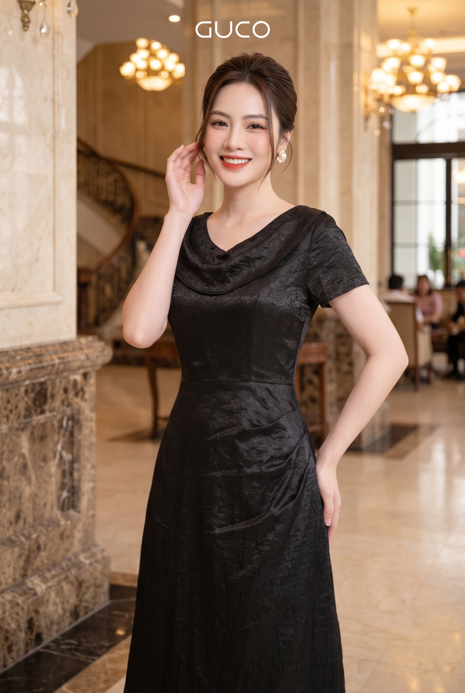 Đầm Dài  Đen Cổ Đổ Nhún Eo Hông -  5296