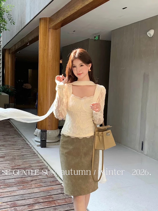 Lucas - Áo sơ mi ren cổ vuông cúp ngực dài tay + khăn voan_thumbnail_2