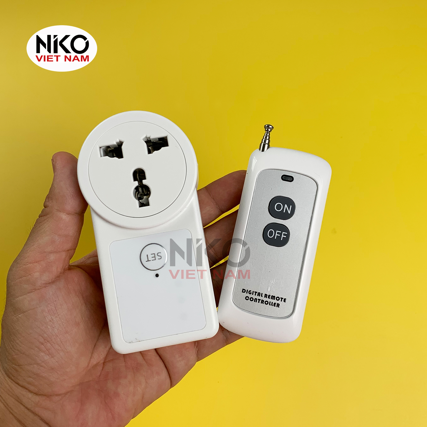 Ổ Cắm Điều Khiển Các Thiết Bị Điện Từ Xa