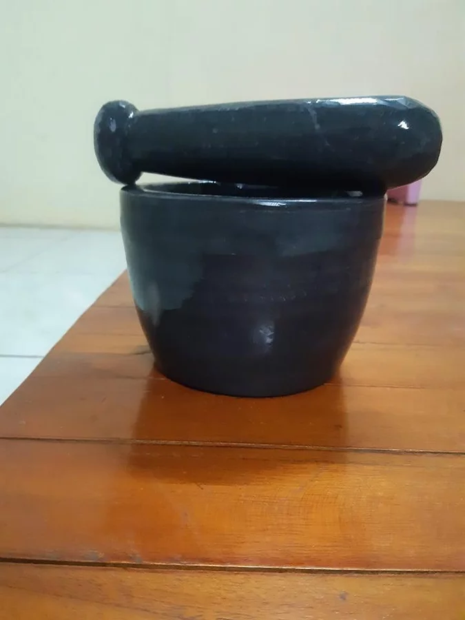 Cối đá màu xanh đậm