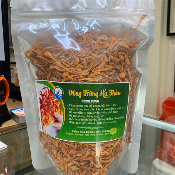 Đông trùng hạ thảo