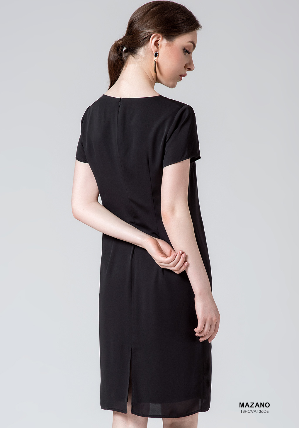 Váy đen thắt nơ thêu hoa_thumbnail_2