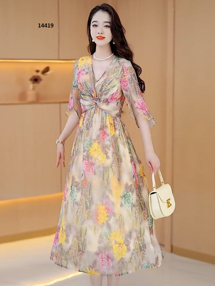 14419-Đầm voan hoa hồng họa tiết sắc màu, xoắn ngực cách điệu_thumbnail_1