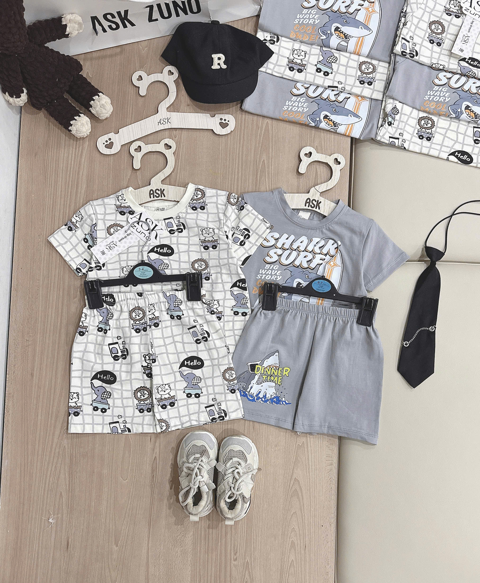 V78 SET 2 BỘ CỘC ĐỘNG VẬT NGỒI XE HELLO- A100.339