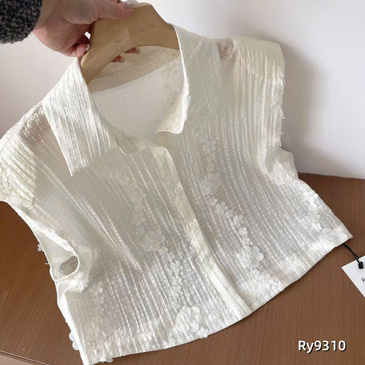 E204 ÁO POLO BA LỖ TRẮNG PHỐI HOA_thumbnail_2