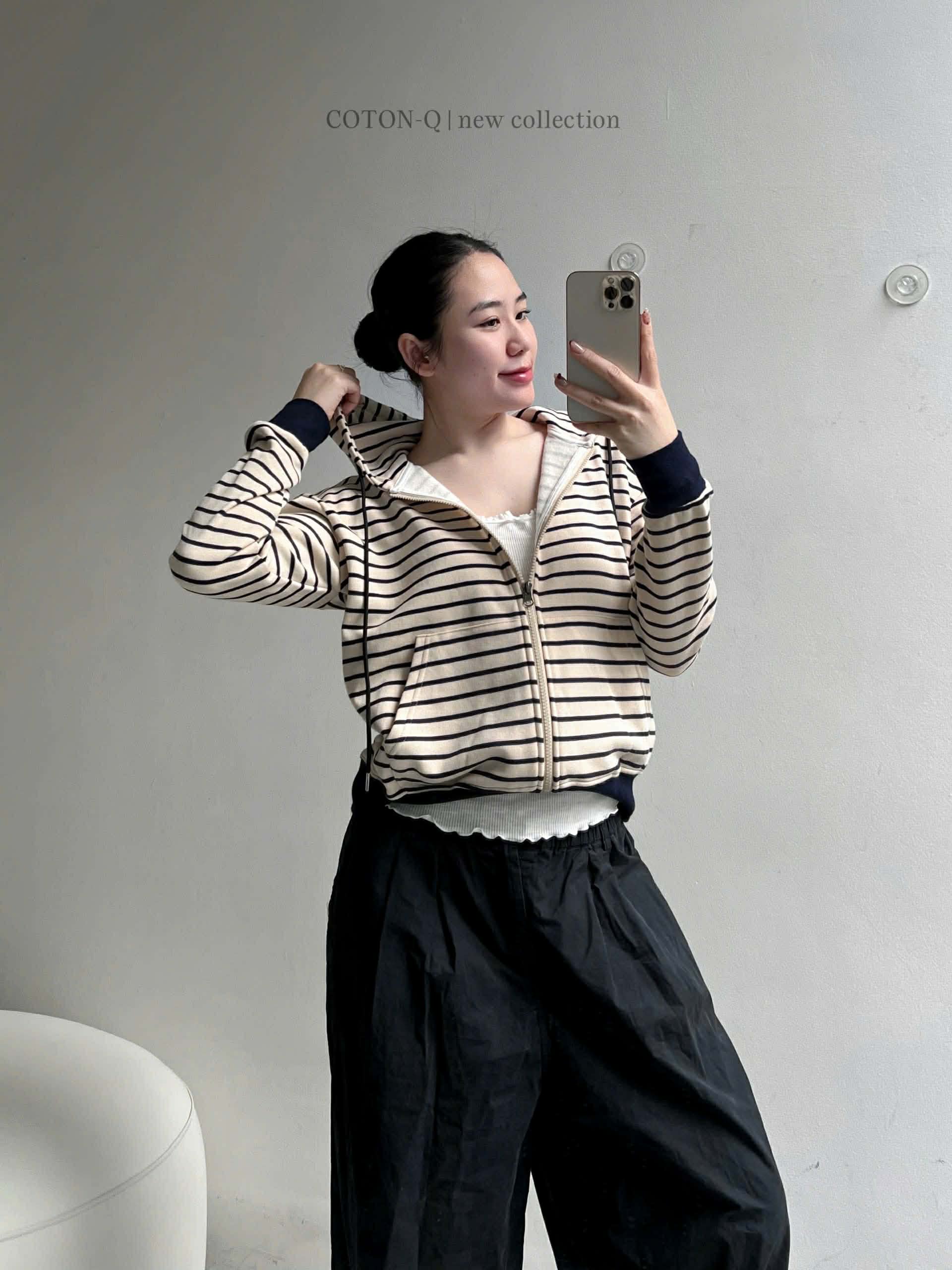 HK343 Áo khoác phối màu sọc ( XANH )