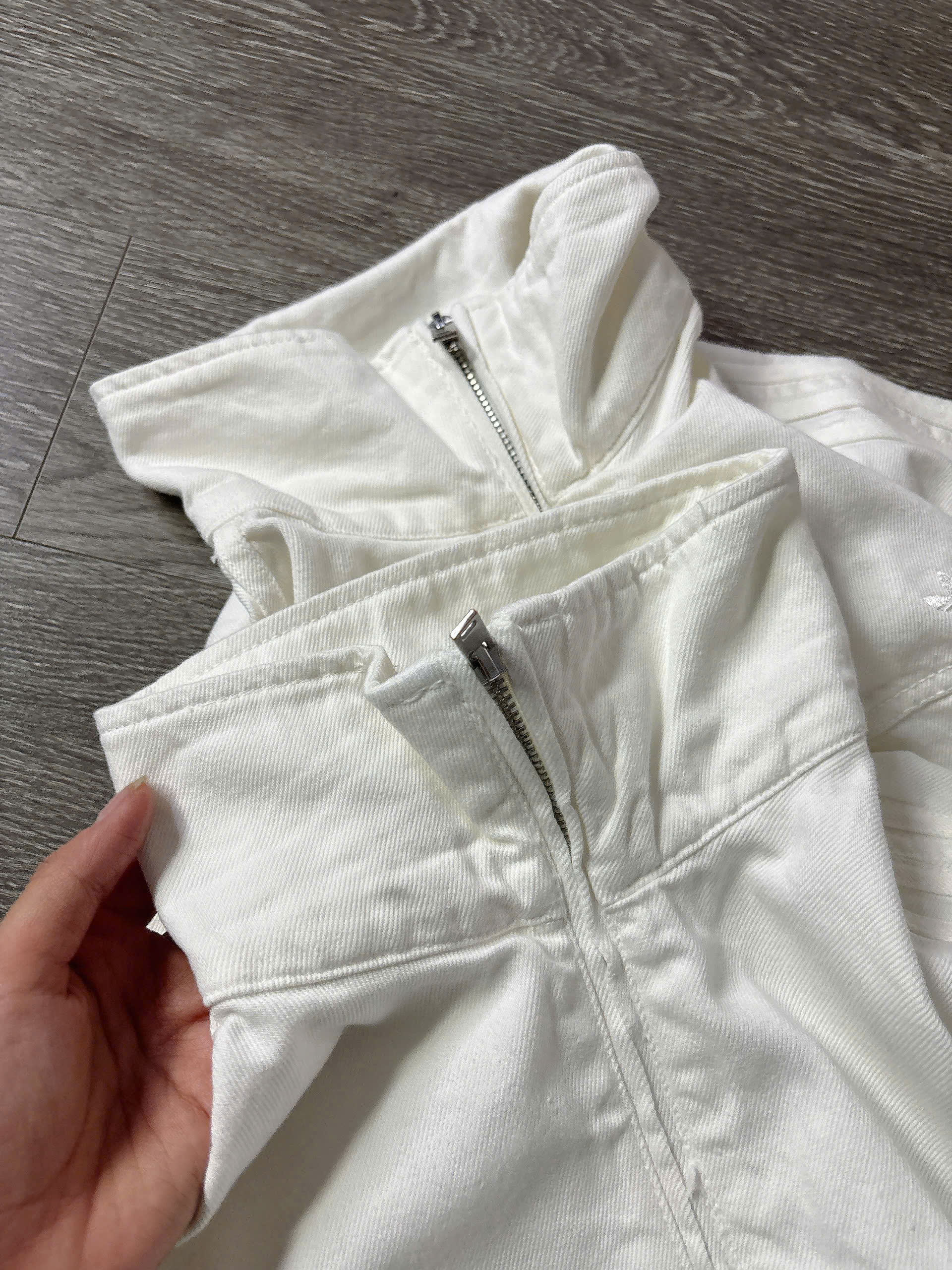 A852 ÁO KHOÁC JEAN TRẮNG_thumbnail_2