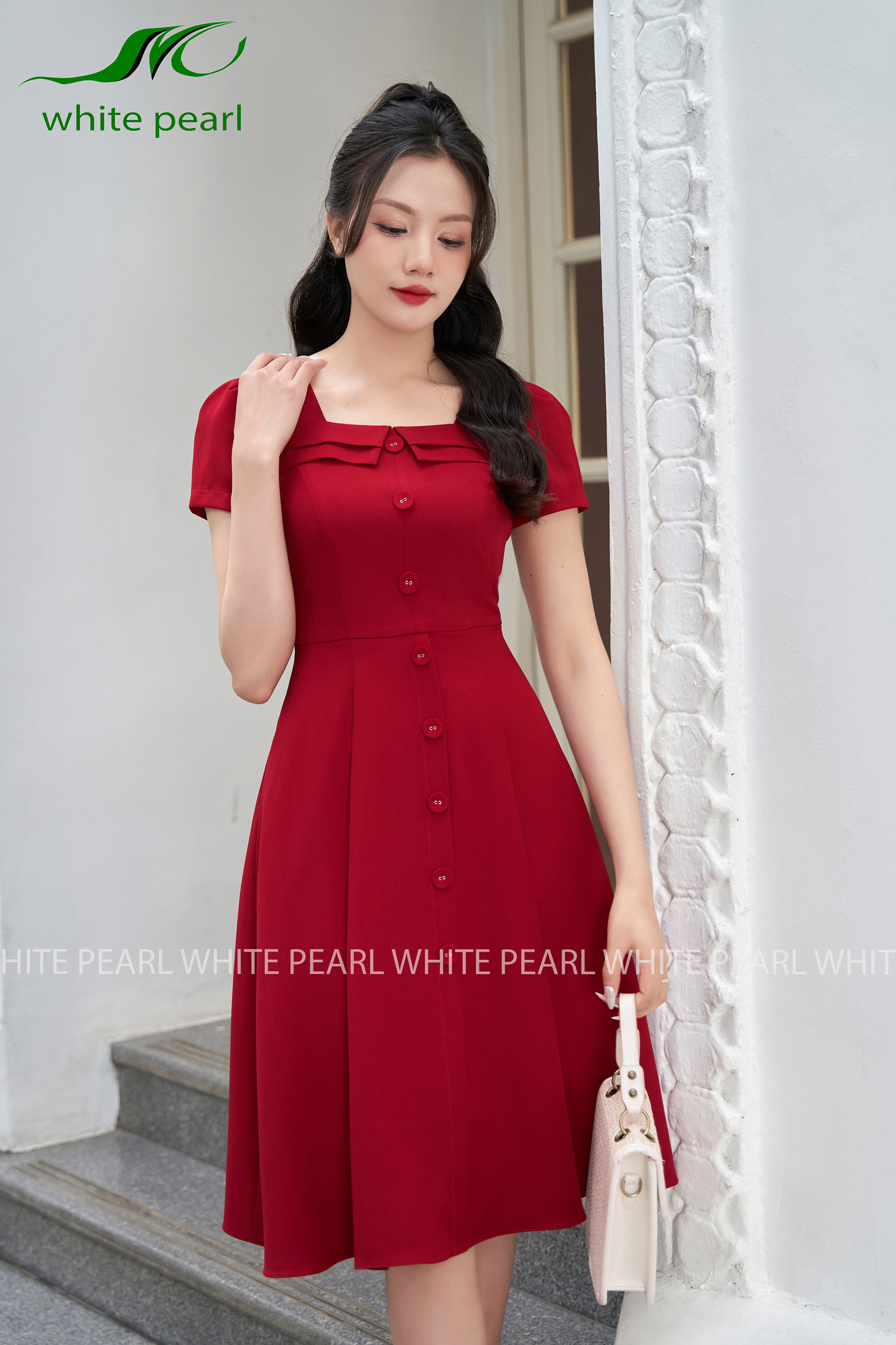 Mẫu đầm cổ vuông màu Đỏ thời trang công sở cao cấp White Pearl_thumbnail_4