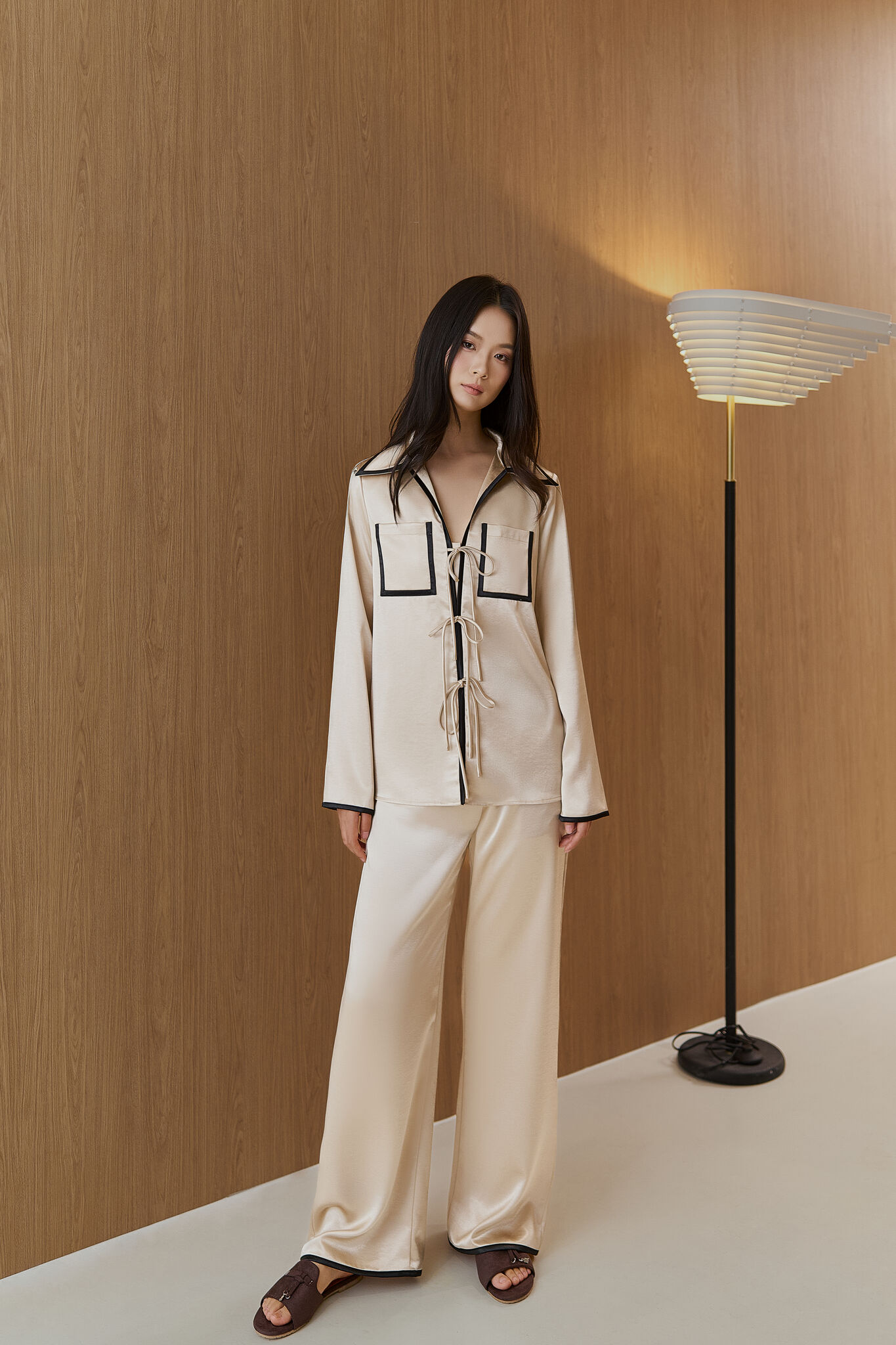 Bộ Lụa 𝑺𝒐𝒇𝒕 𝑯𝒐𝒖𝒓𝒔 áo dài tay, quần dài BN659