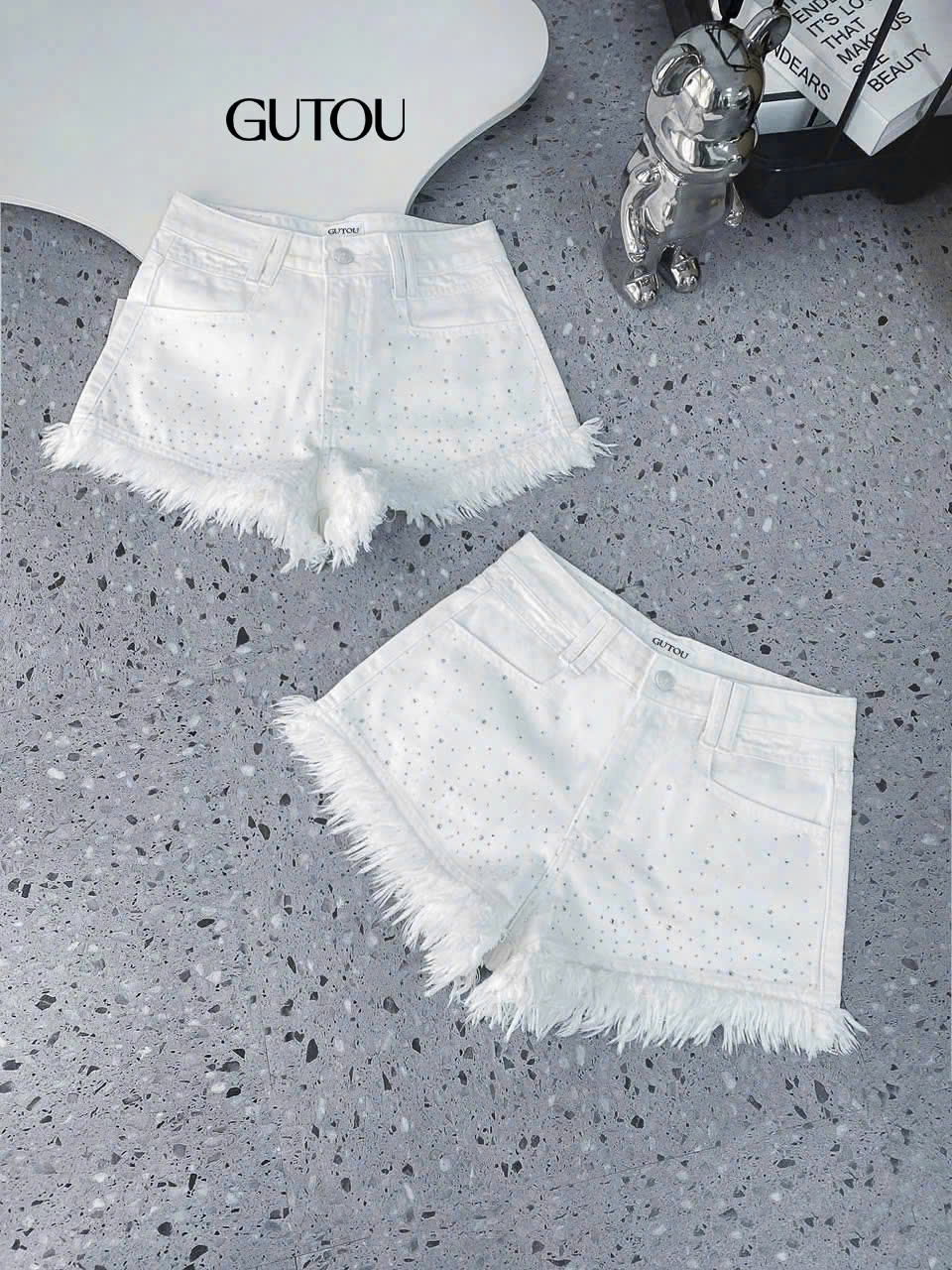 [ GUTOU ] Quần Short Jean Đính Đá Bling